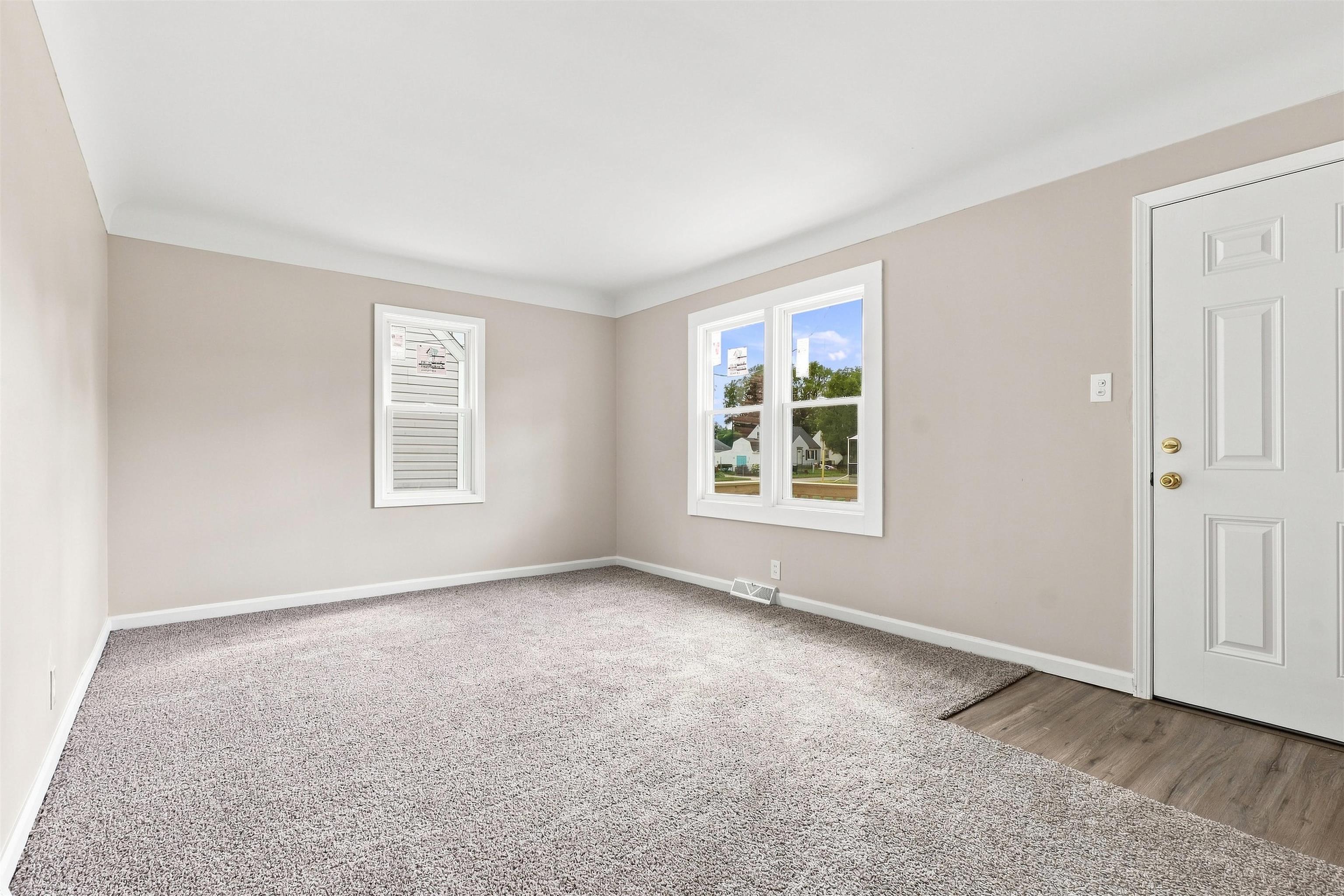 4209 Cuthbertson Street Property Photo 9