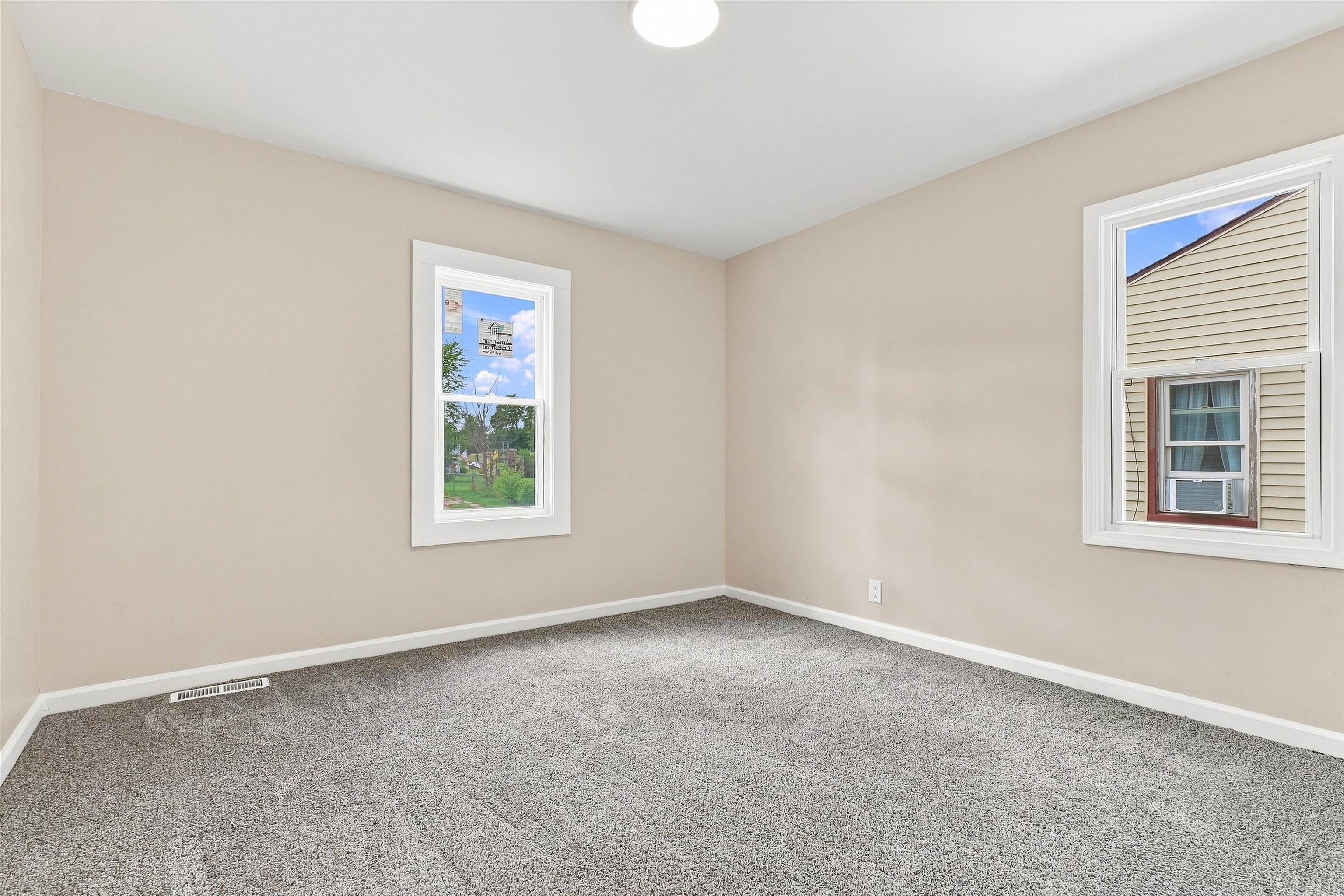 4209 Cuthbertson Street Property Photo 10