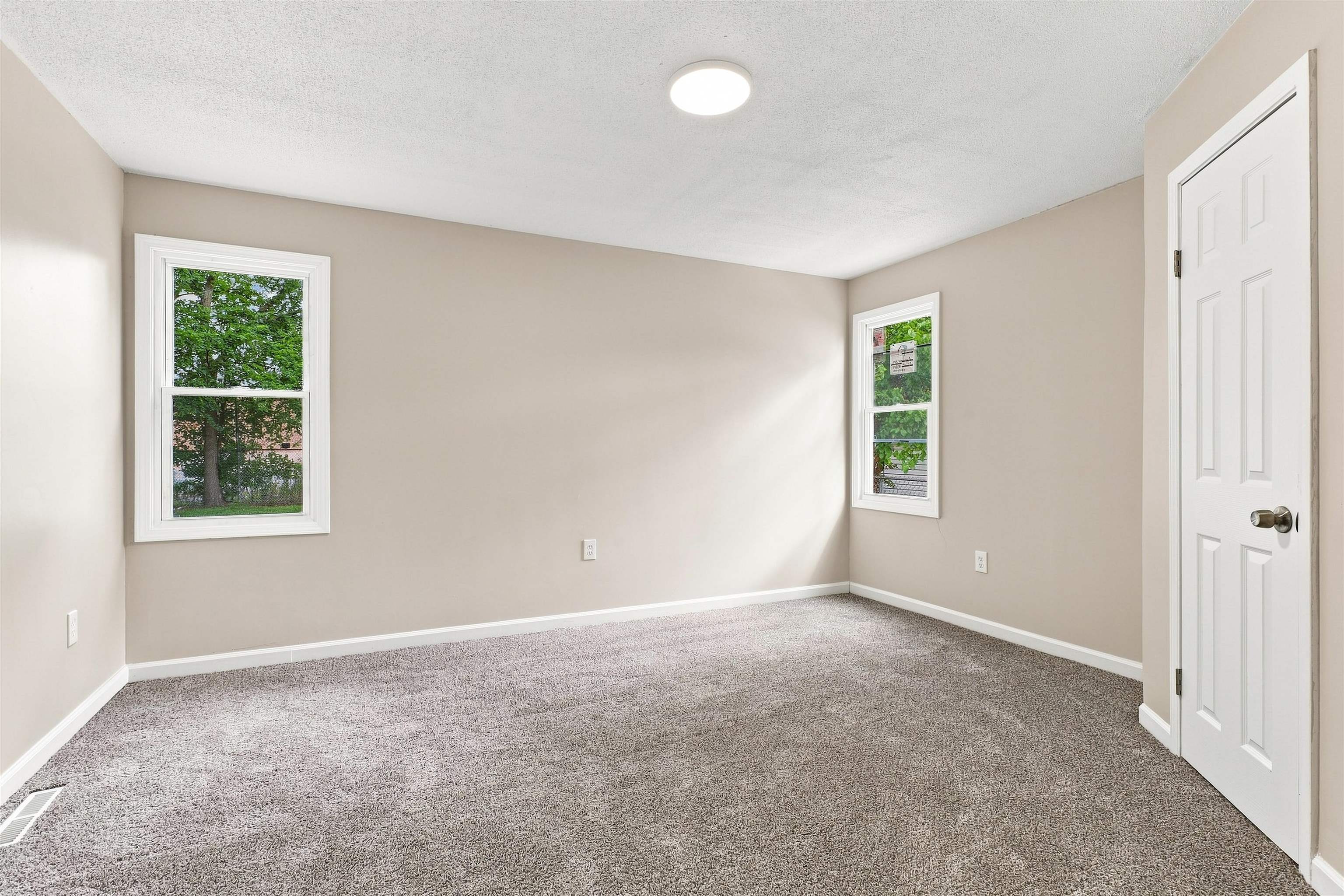 4209 Cuthbertson Street Property Photo 15