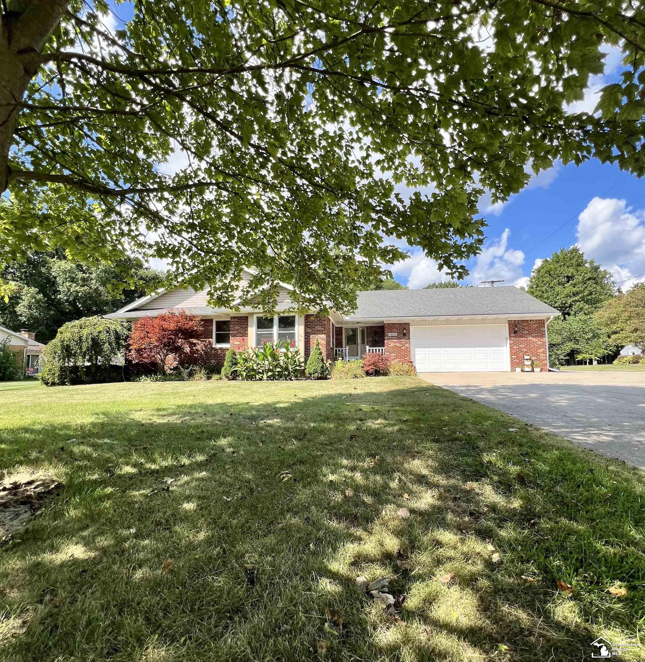 38850 Barth Street Property Photo 1