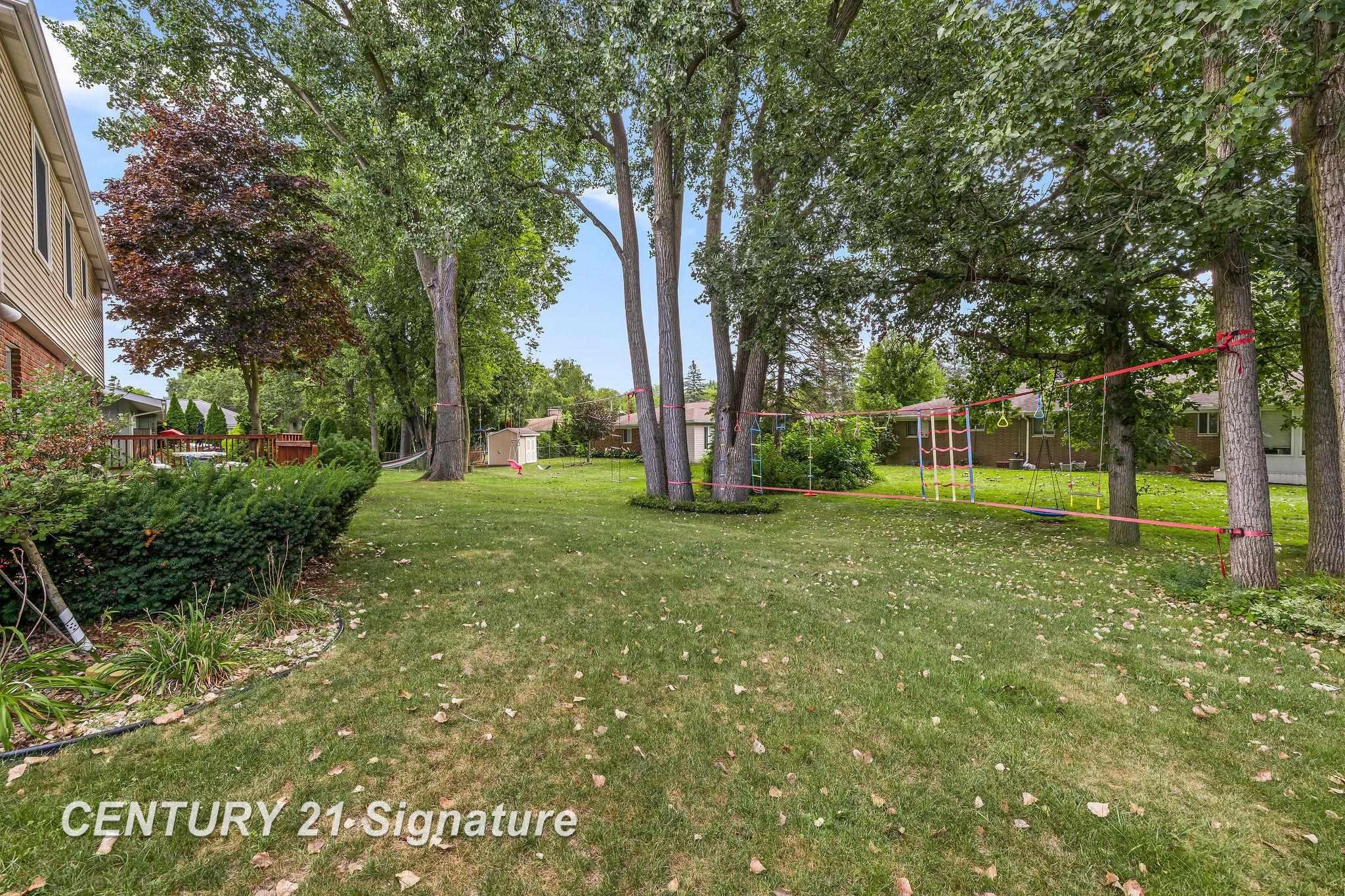 2870 E Nottingham Drive Property Photo 49