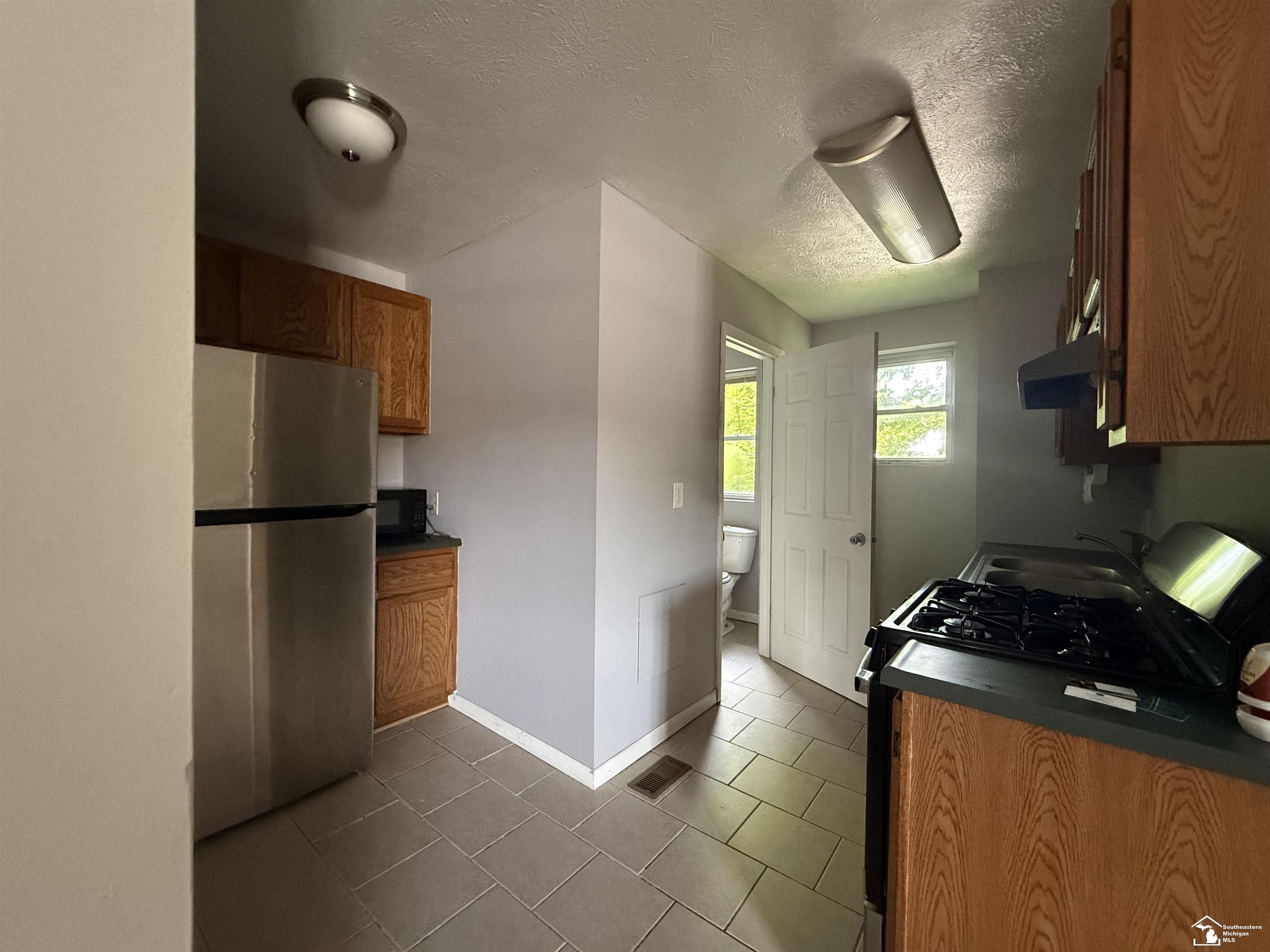 106 N Talbot Street Property Photo 11