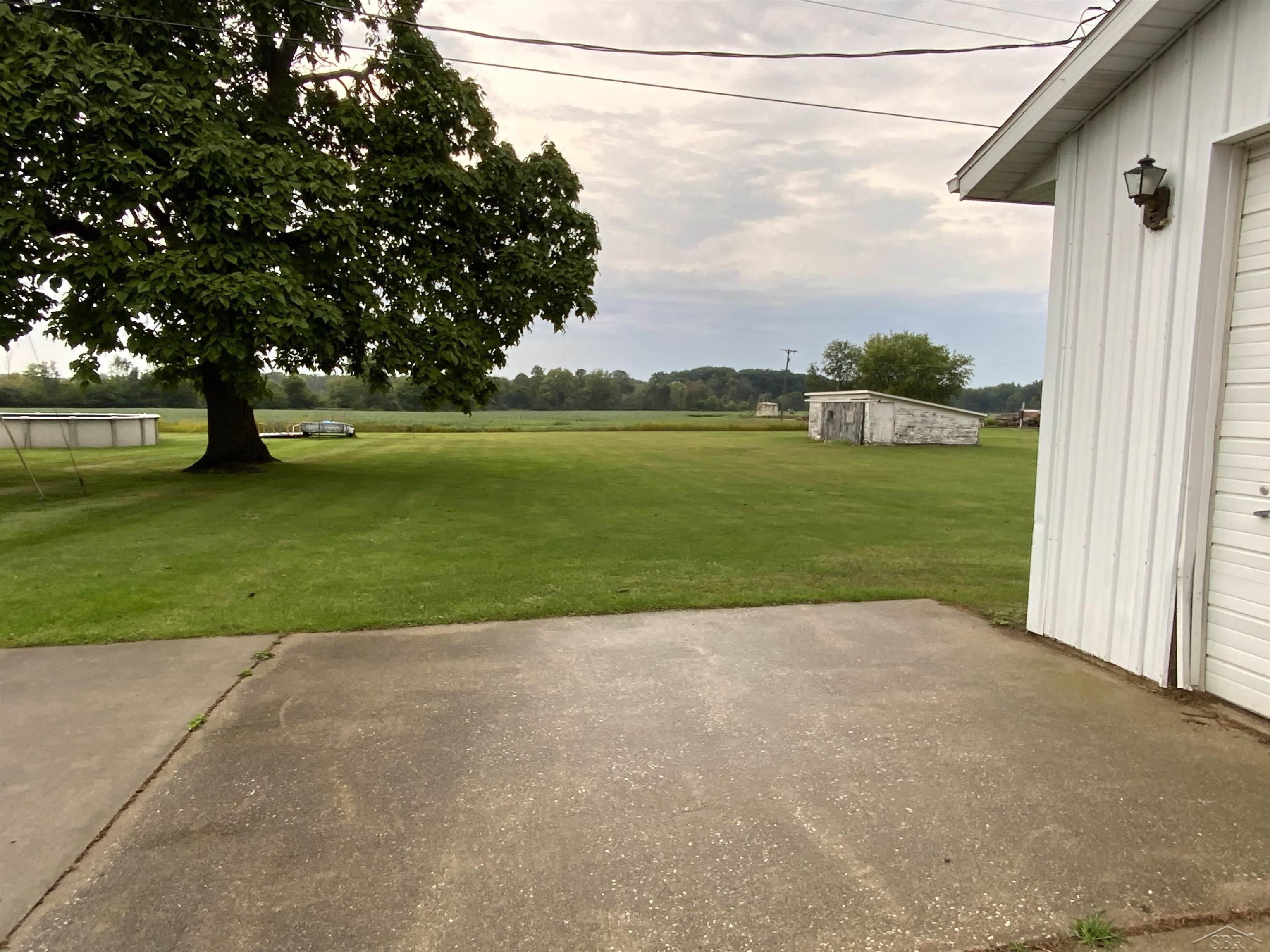 11620 Maple Road Property Photo 3