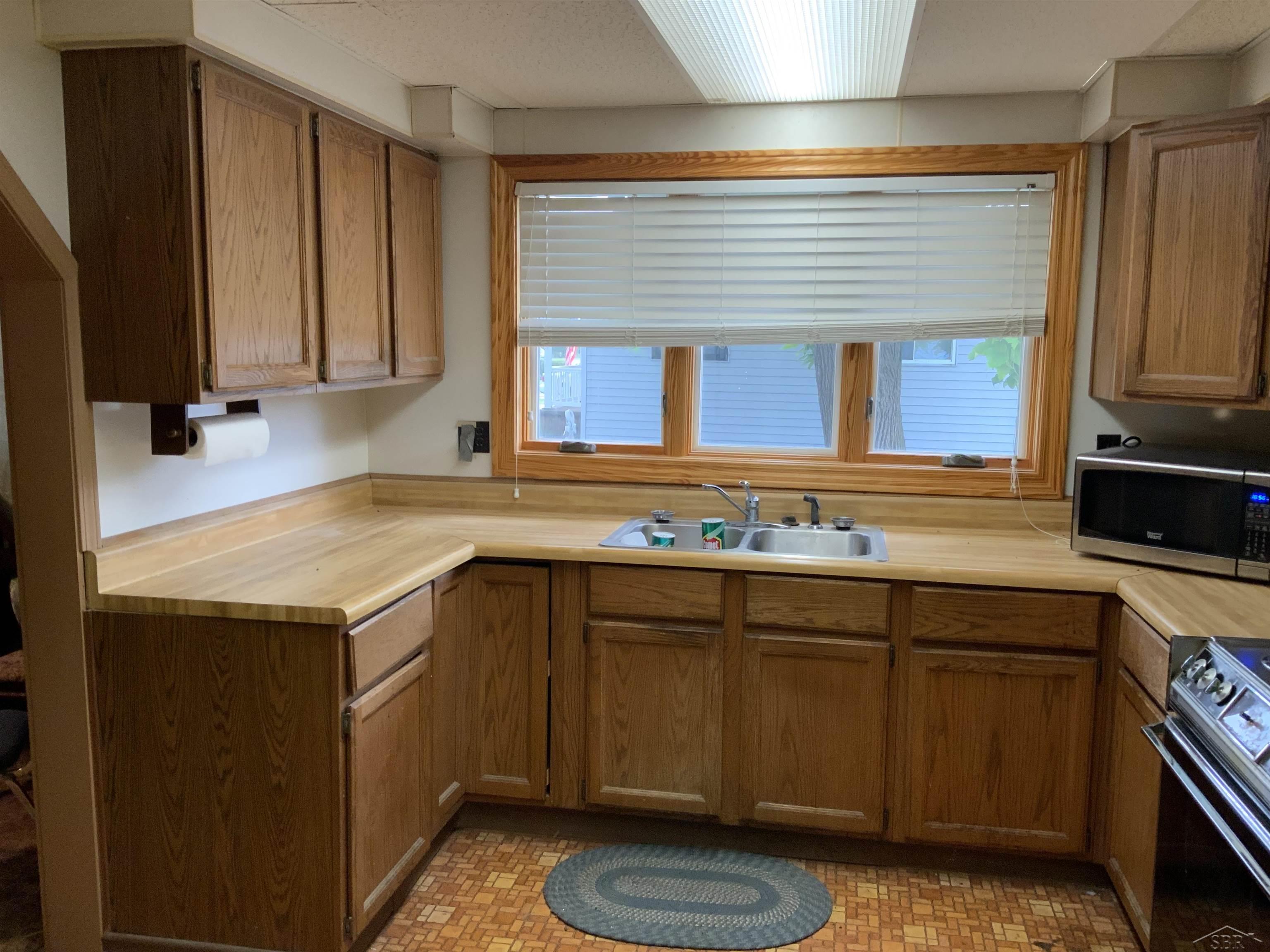 11620 Maple Road Property Photo 8