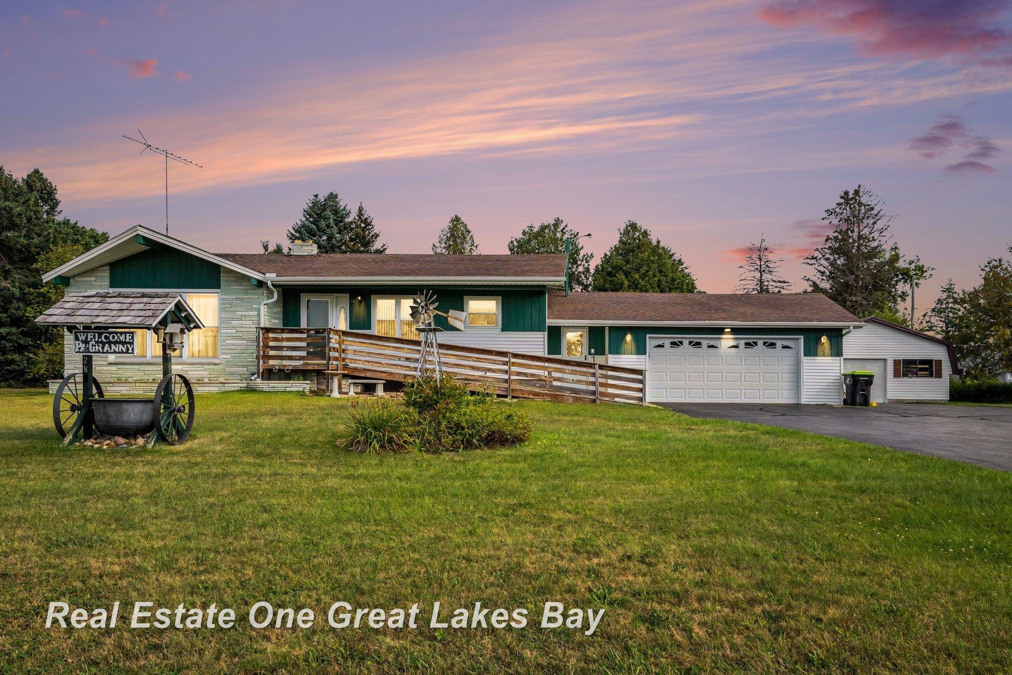 3822 Worth Road Property Photo 1