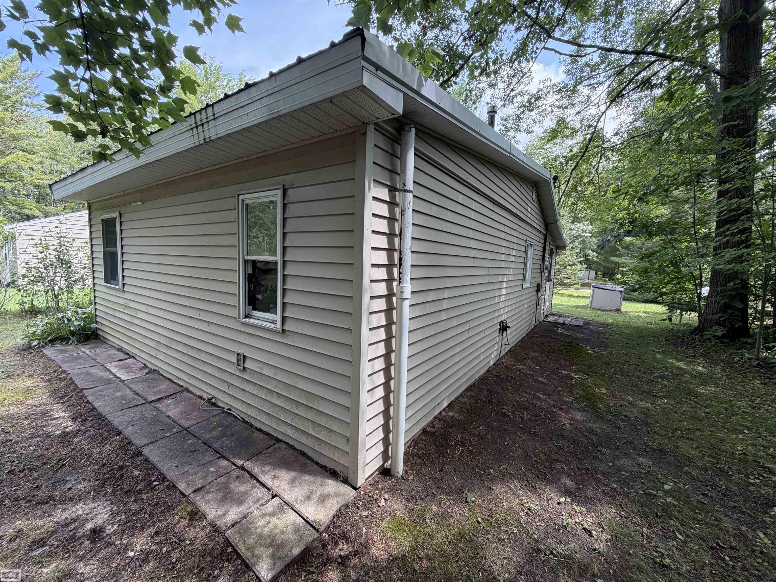 4875 Highland Court Property Photo 12