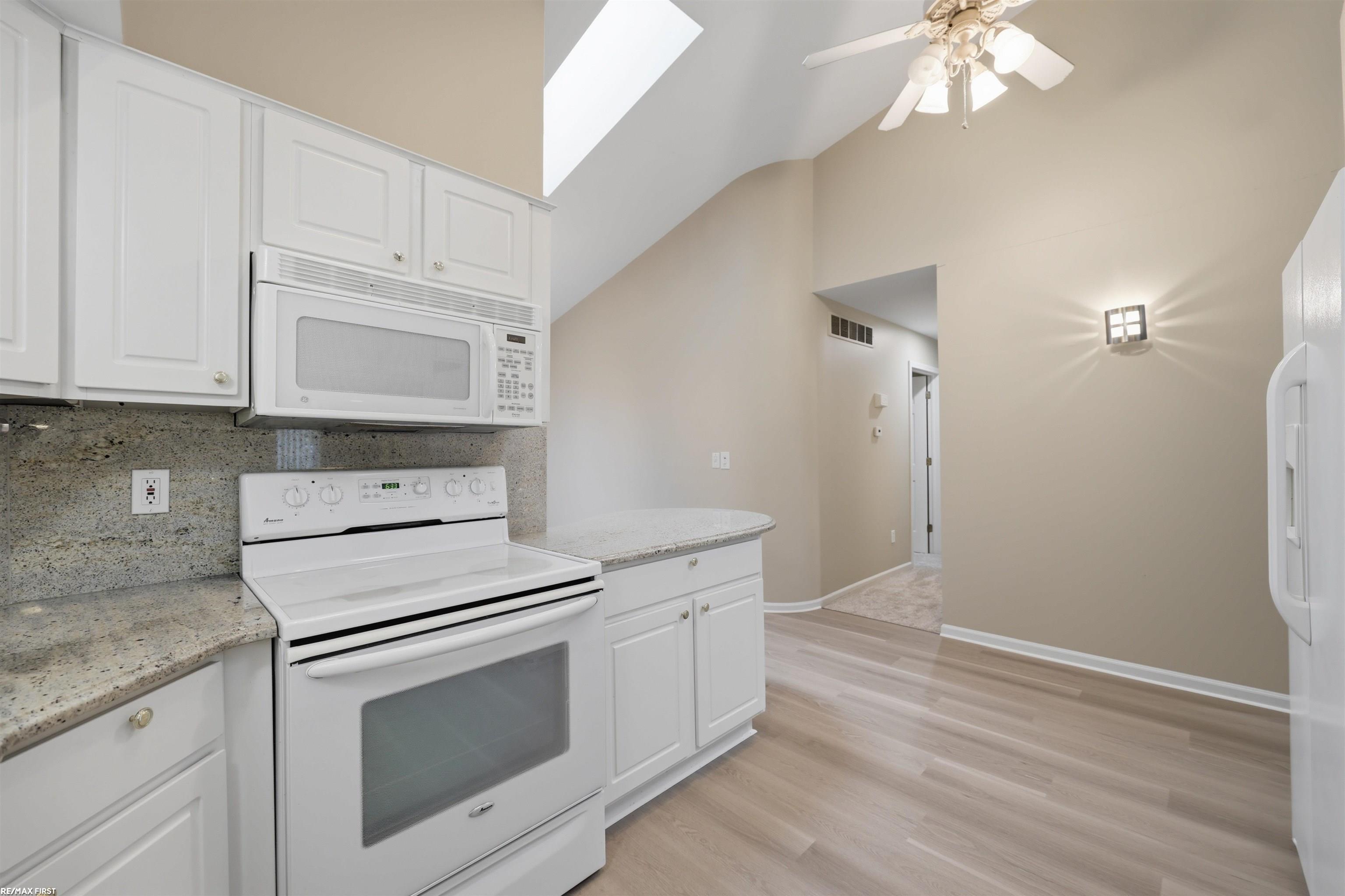 46201 Bentley Circle Property Photo 9
