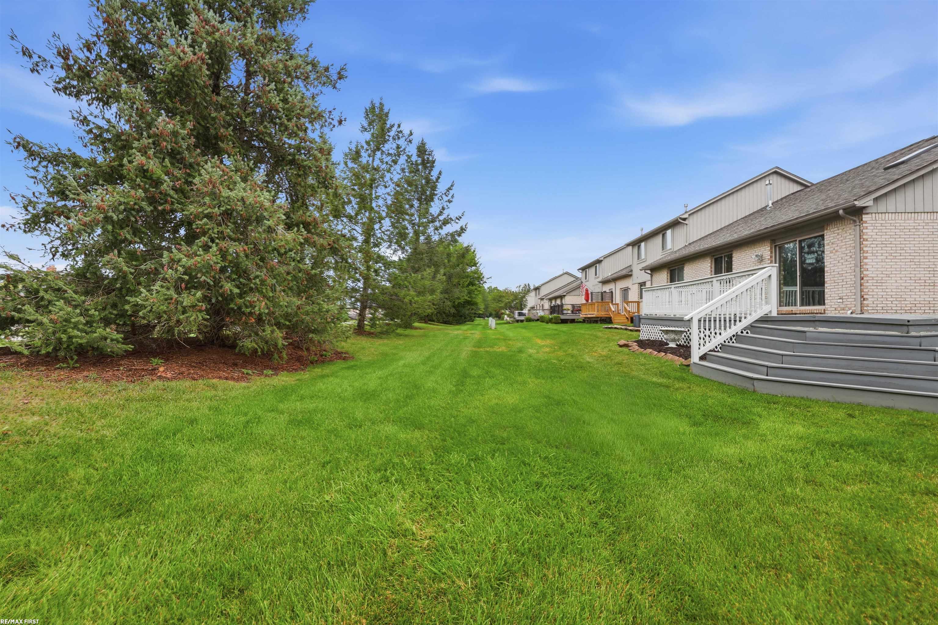 46201 Bentley Circle Property Photo 33