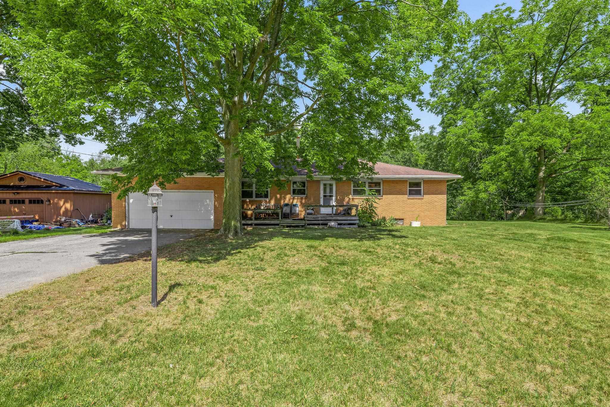 3314 N Genrich Drive Property Photo 1
