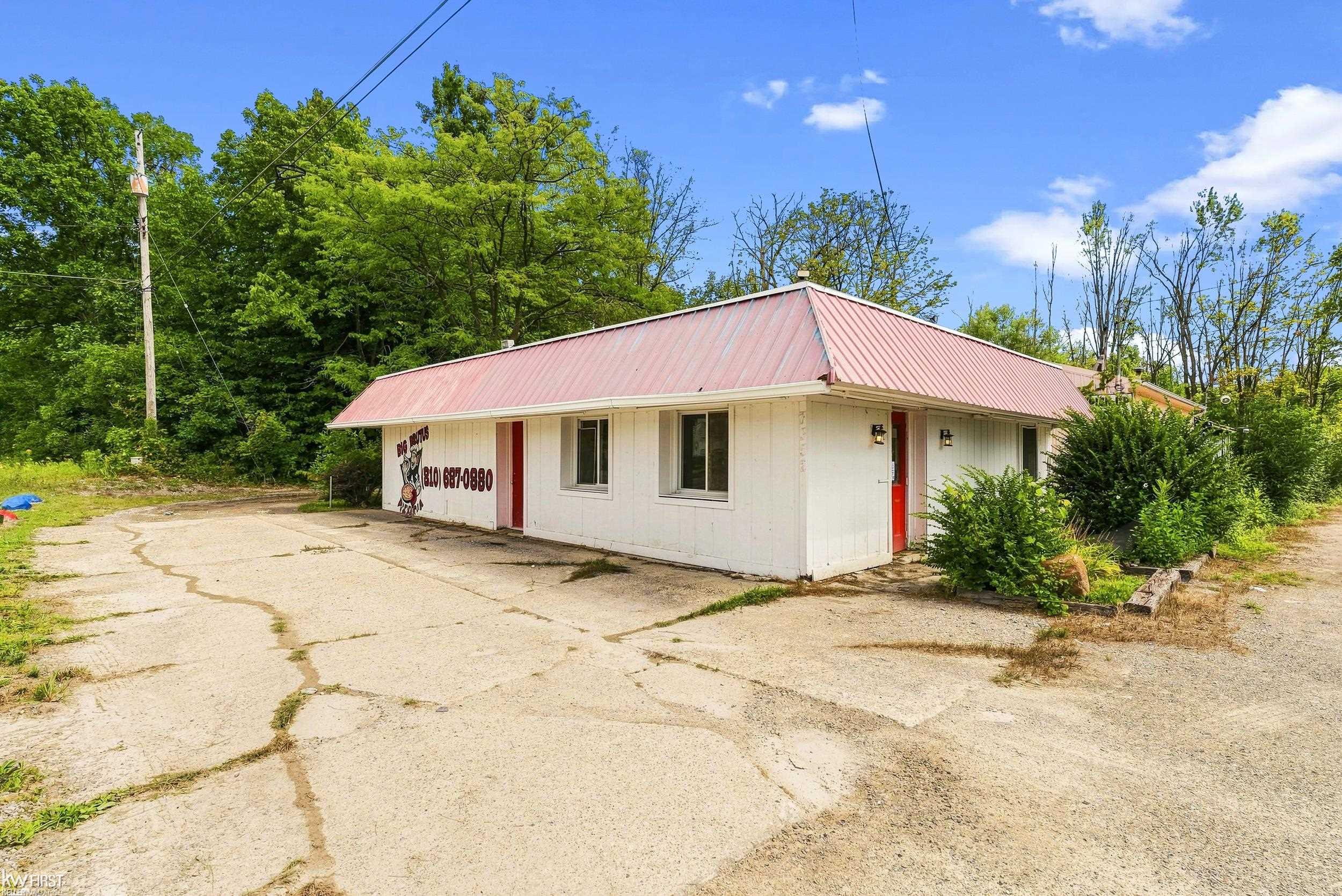 7352 N Dort Highway Property Photo 1