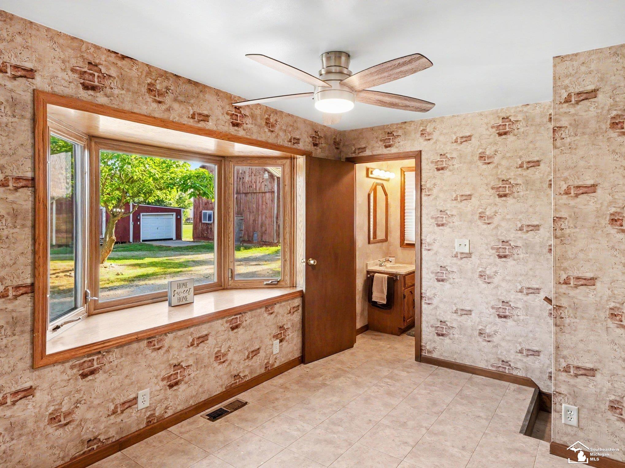 11484 Dennison Road Property Photo 10