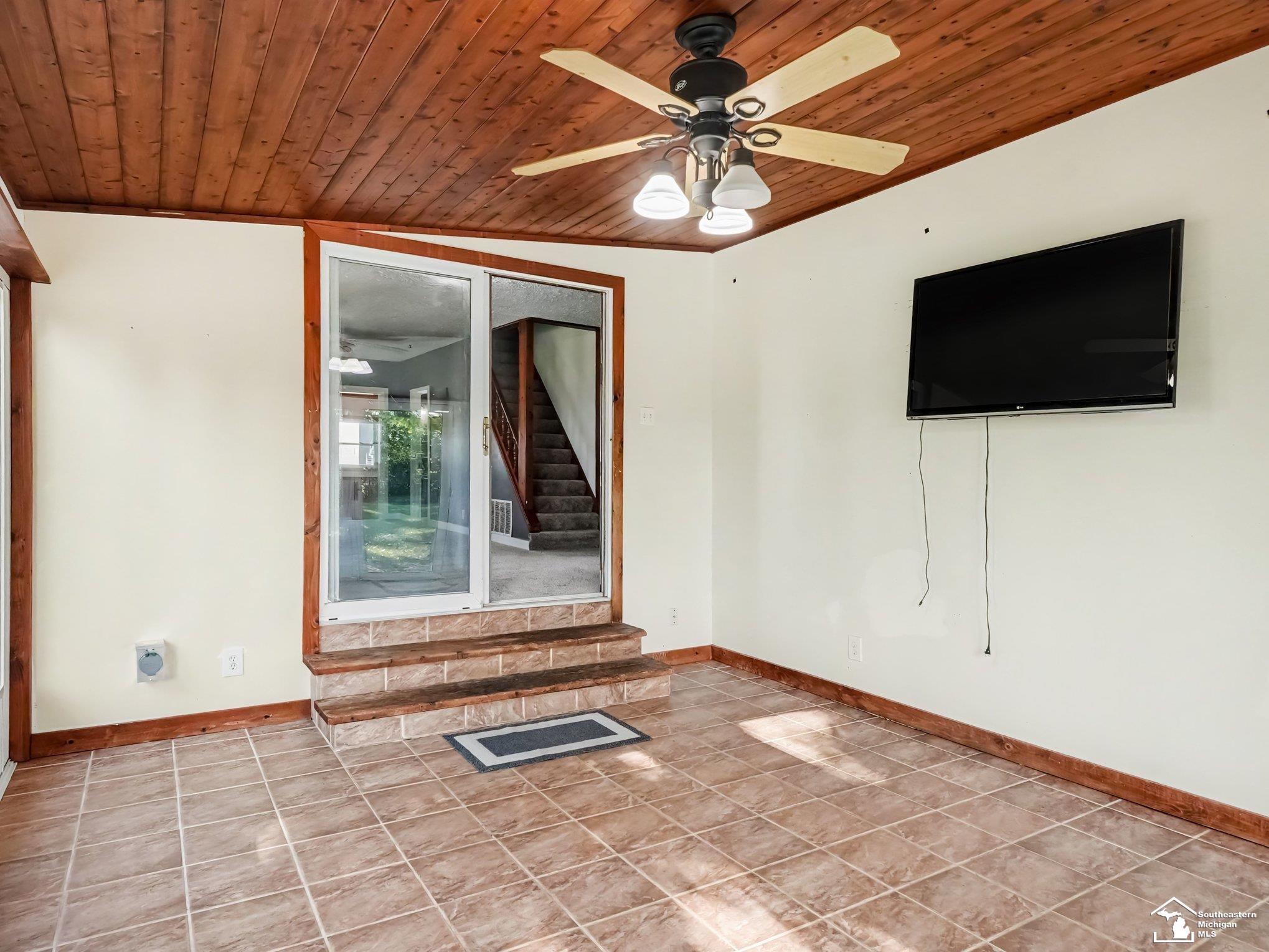 11484 Dennison Road Property Photo 13