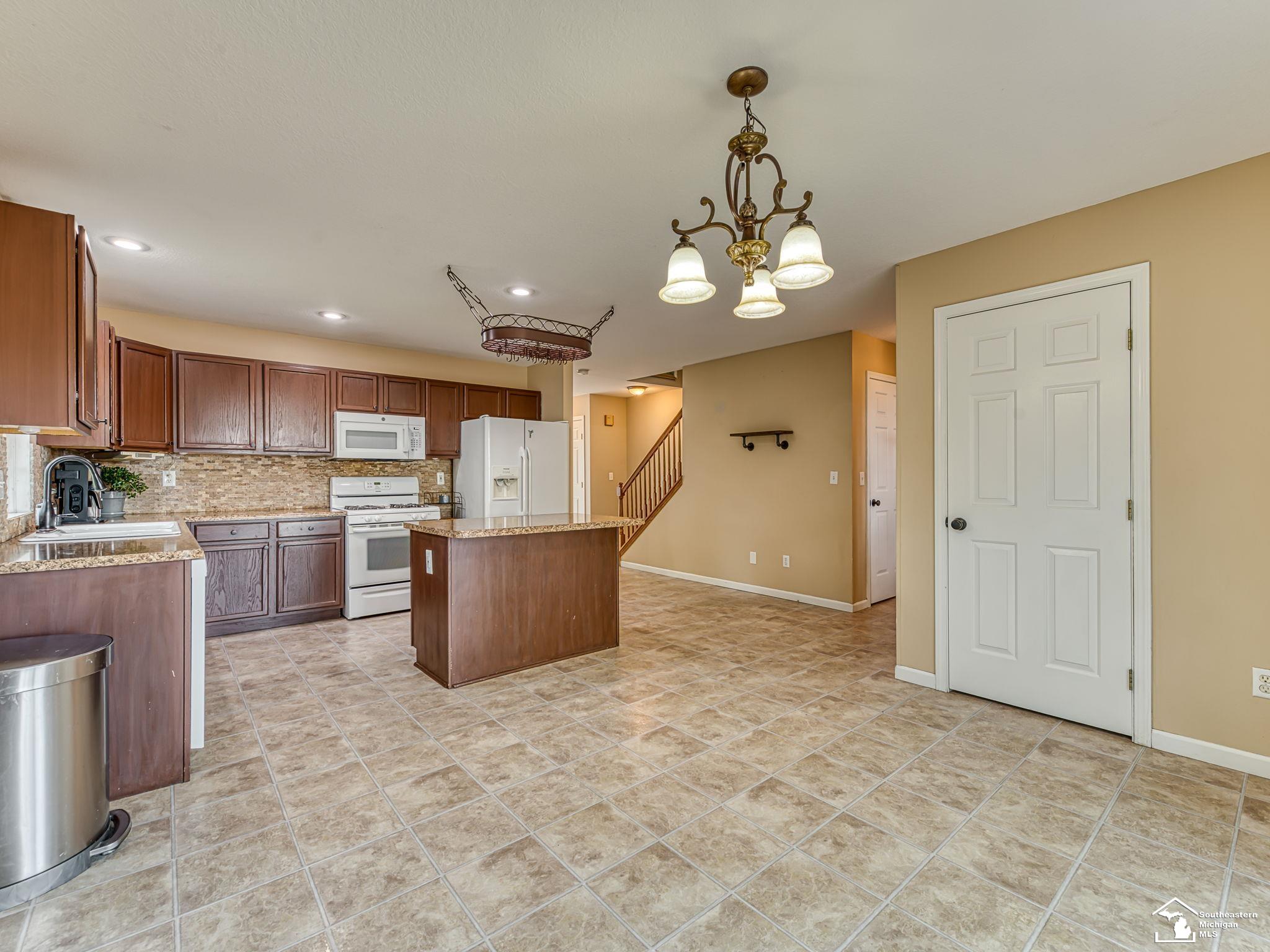 834 Navarre Street Property Photo 14