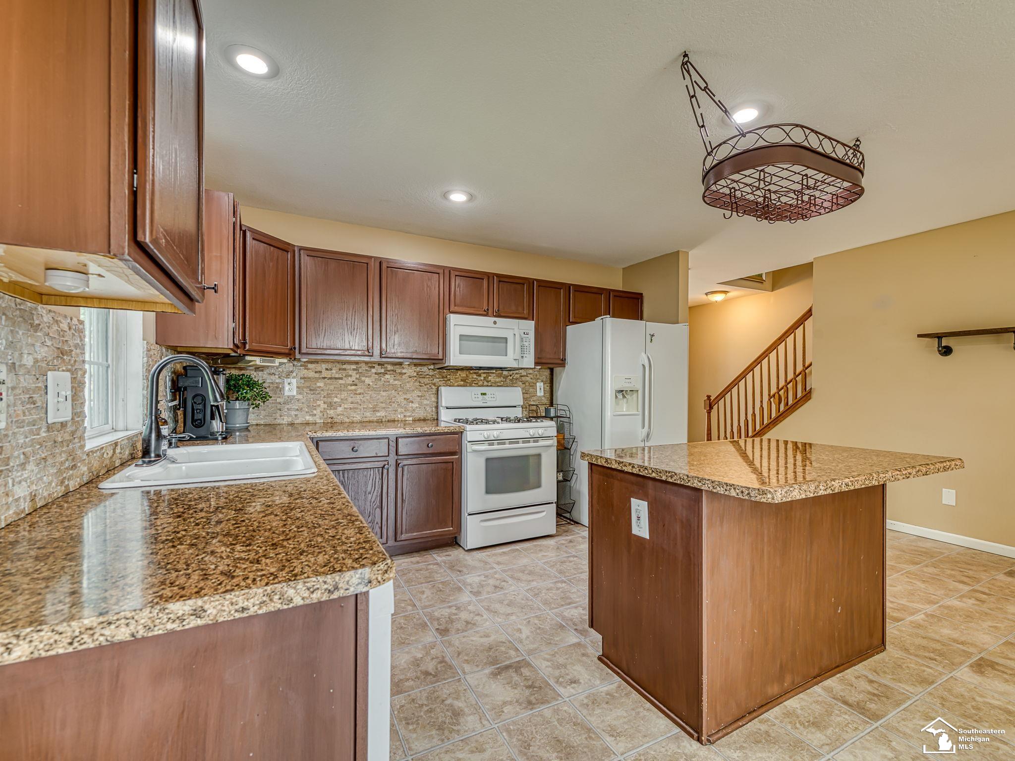834 Navarre Street Property Photo 16
