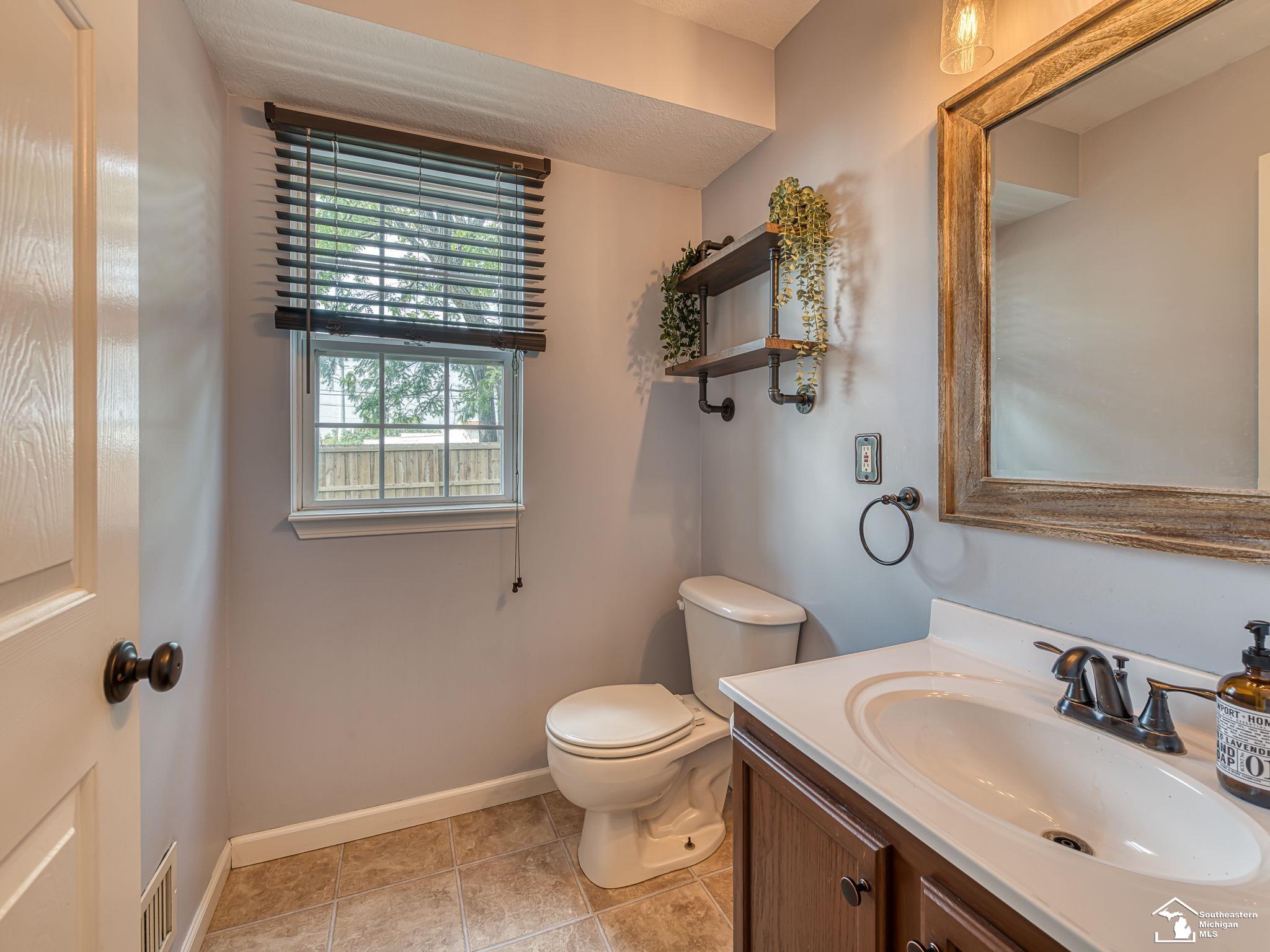 834 Navarre Street Property Photo 19