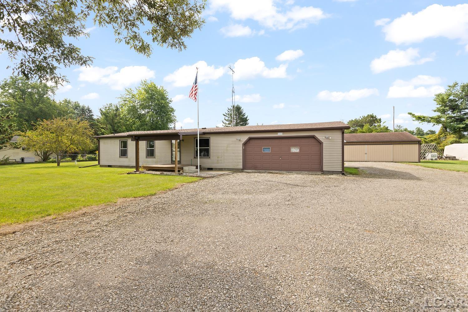3845 Spielman Road Property Photo 1