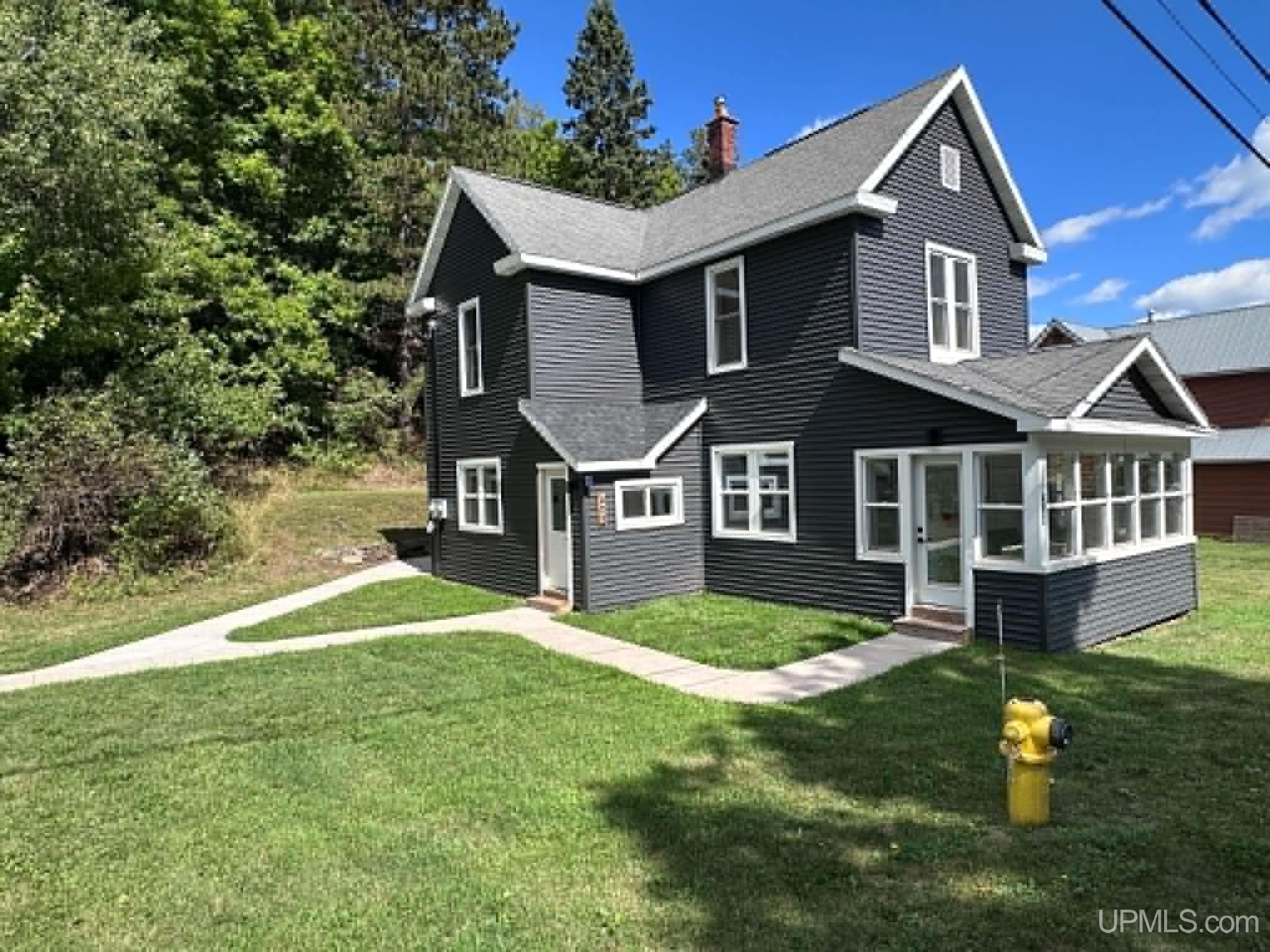 493 Jasper Street