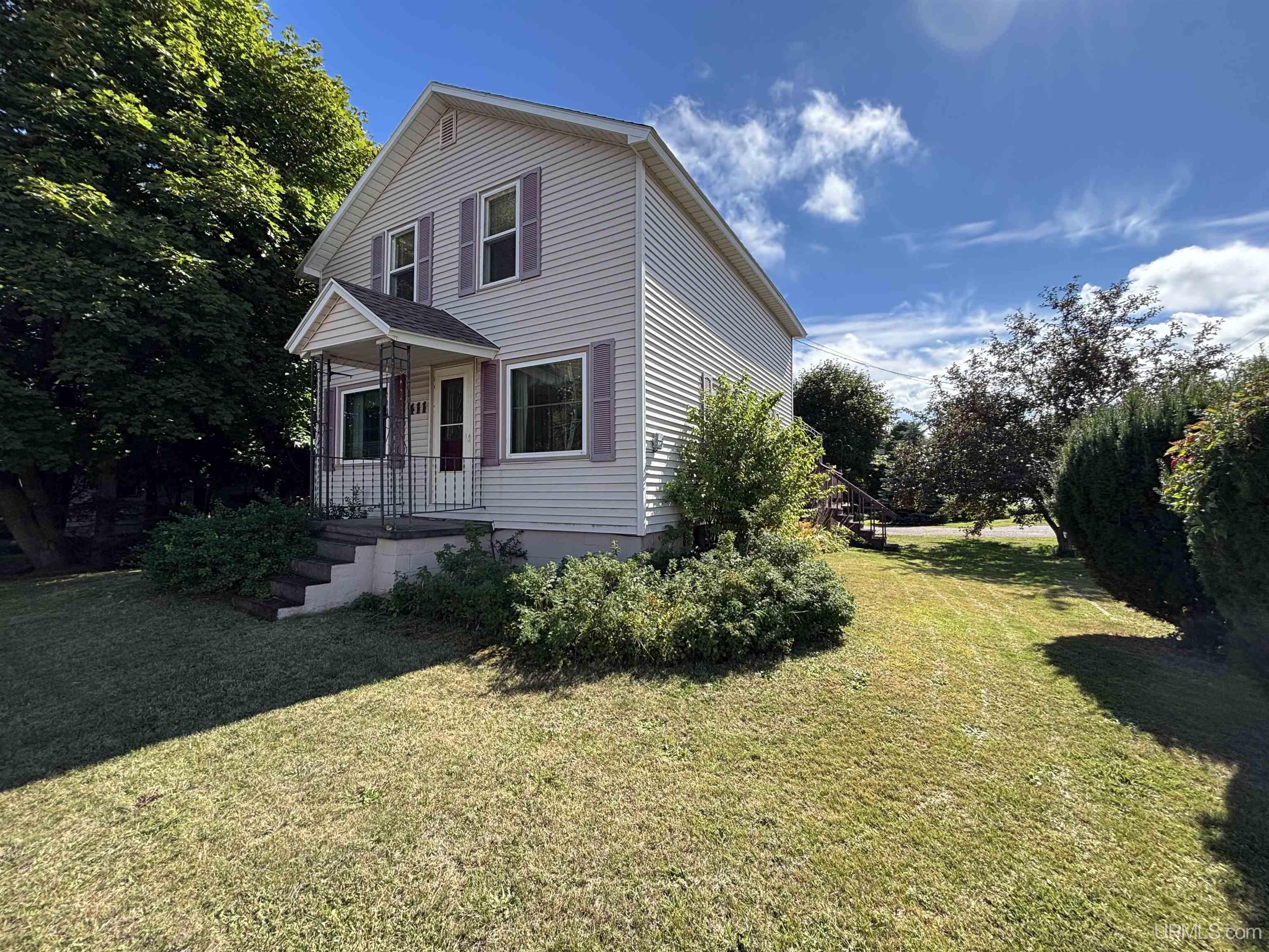 411 Wright Street Property Photo 1