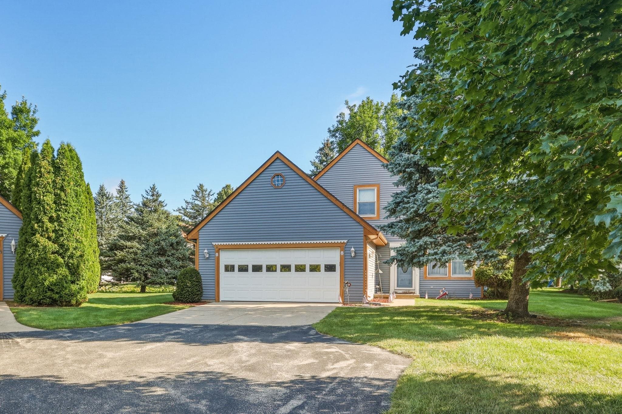 8 Cambridge Park Property Photo 2