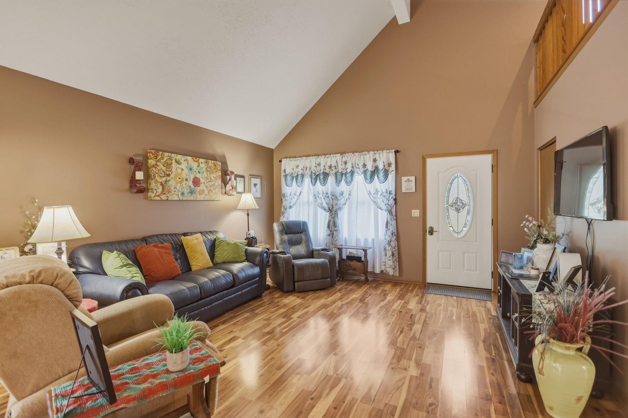 8 Cambridge Park Property Photo 8