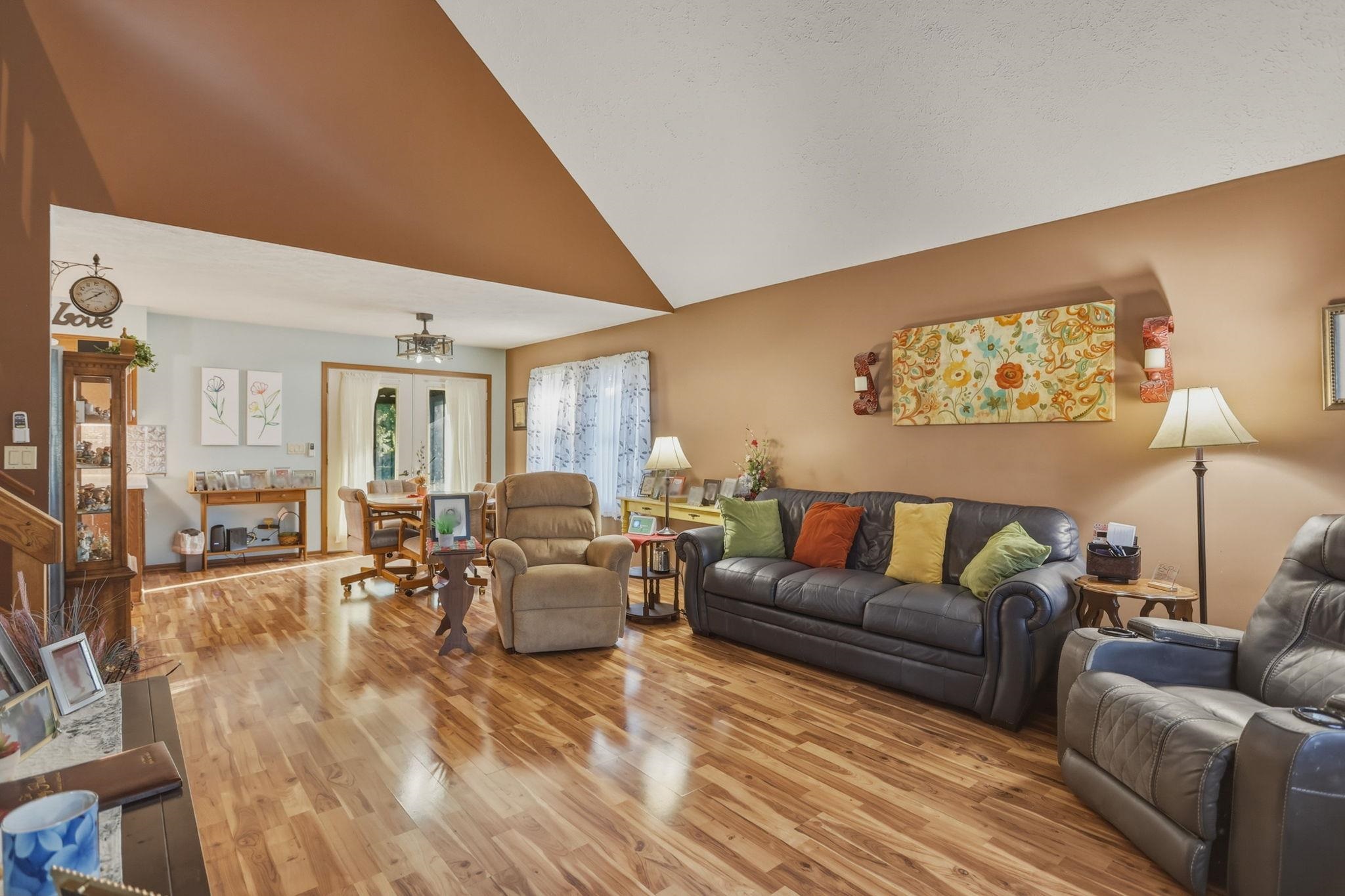 8 Cambridge Park Property Photo 9