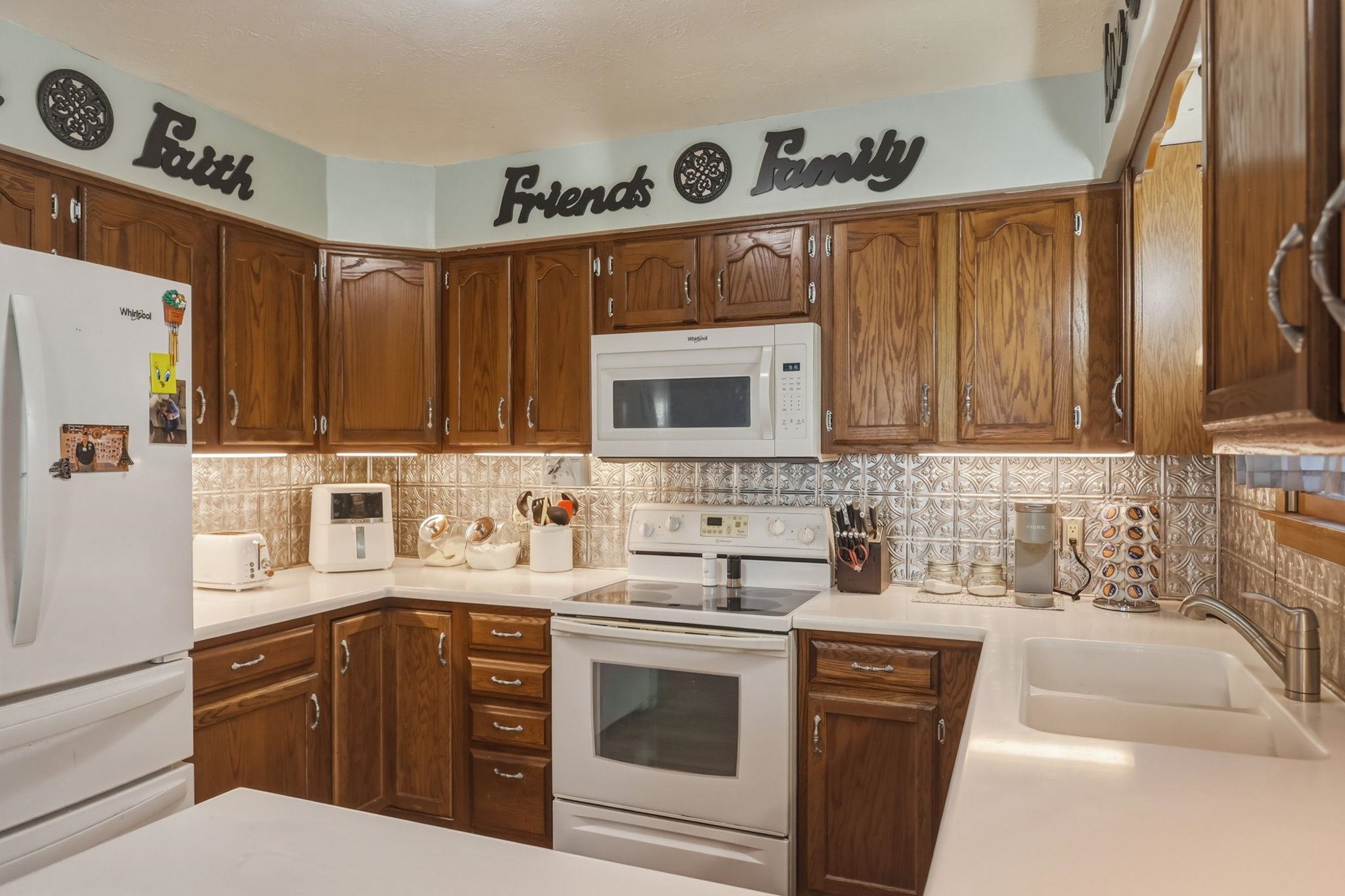 8 Cambridge Park Property Photo 15