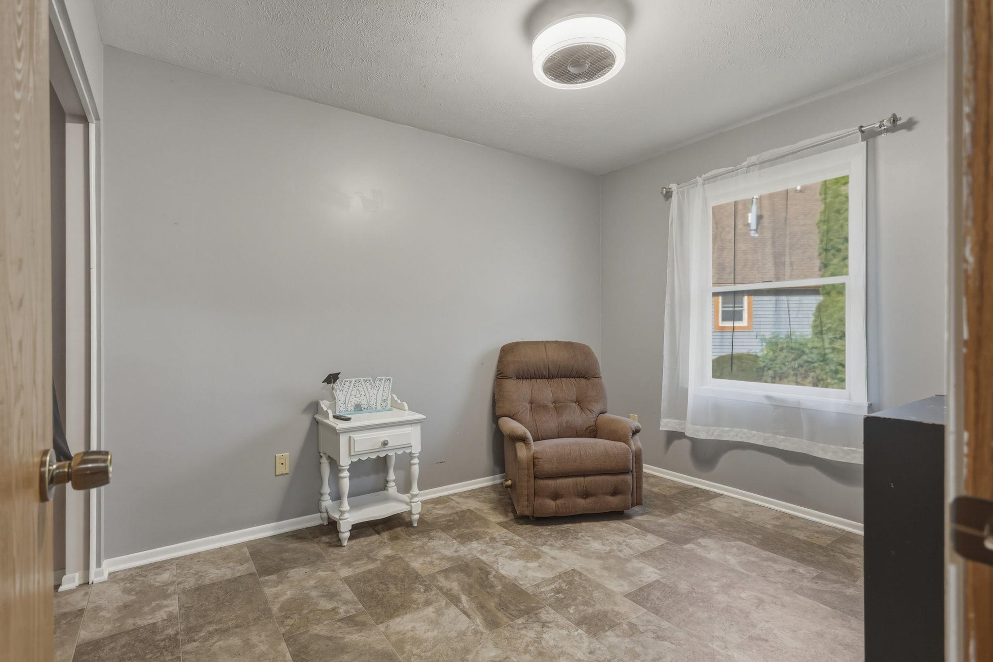 8 Cambridge Park Property Photo 24