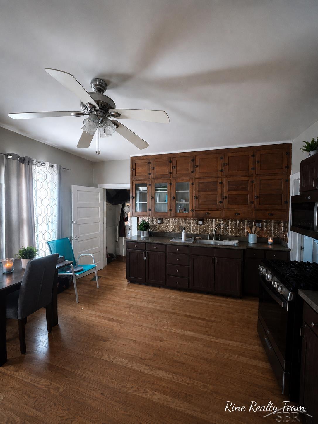 709 S Jackson Street Property Photo 13