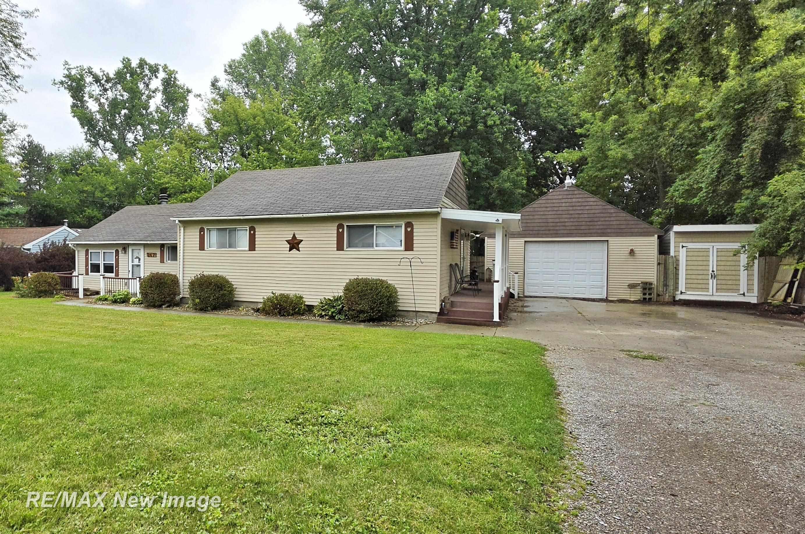 247 Sparling Drive Property Photo 1