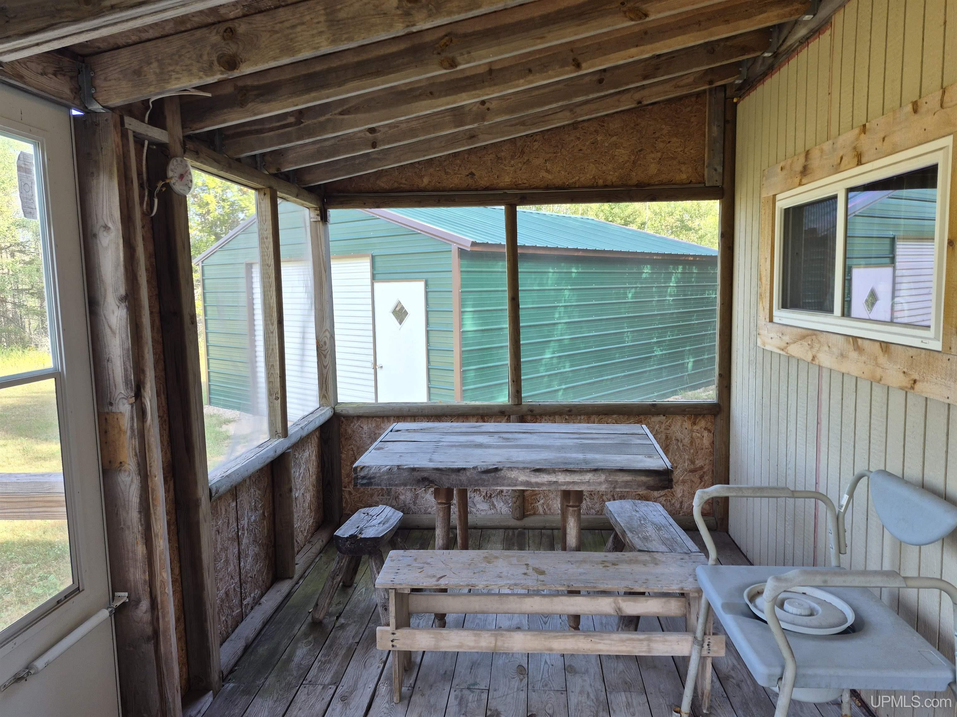 1746 Sz Road Property Photo 27