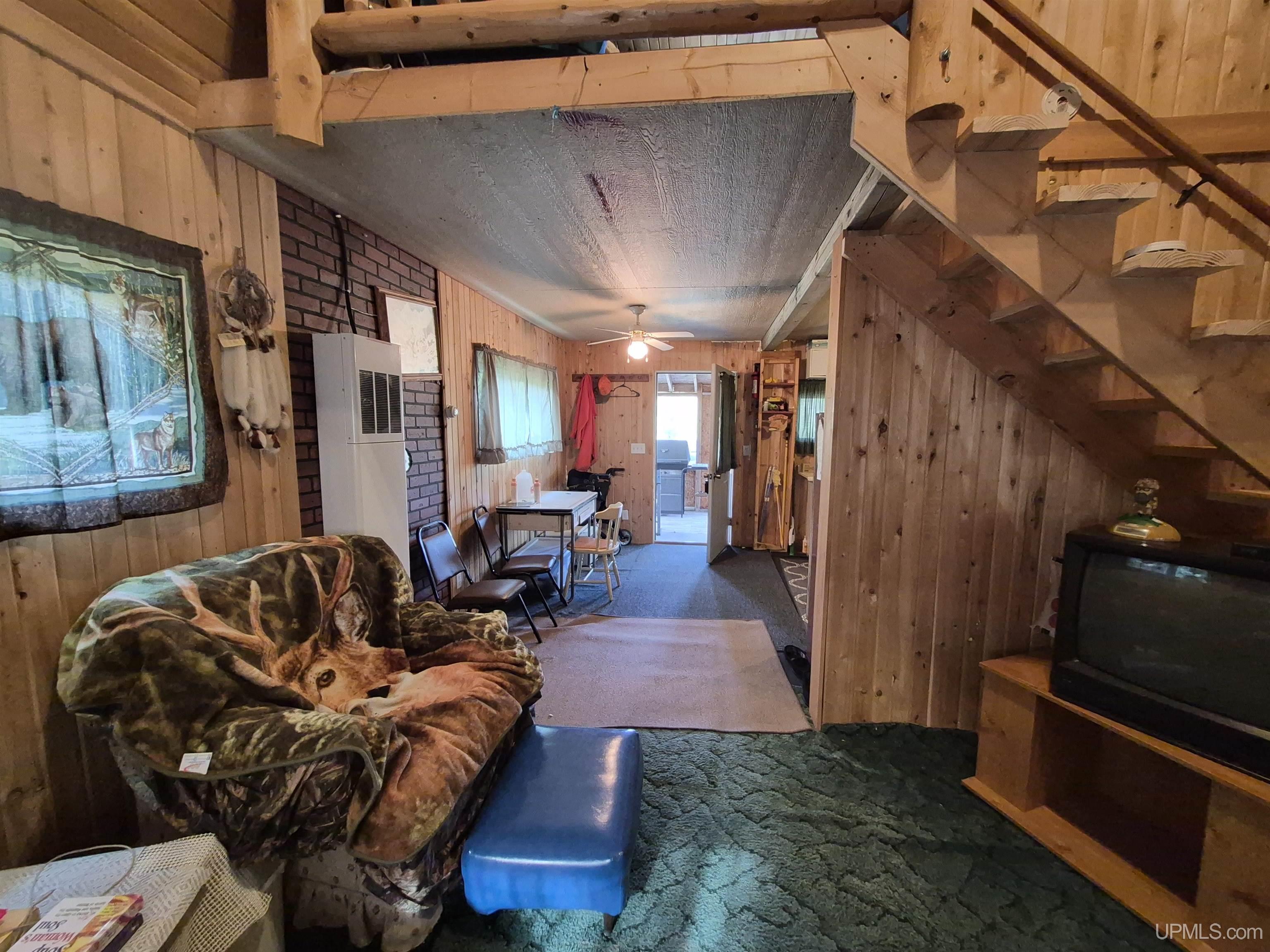 1746 Sz Road Property Photo 6