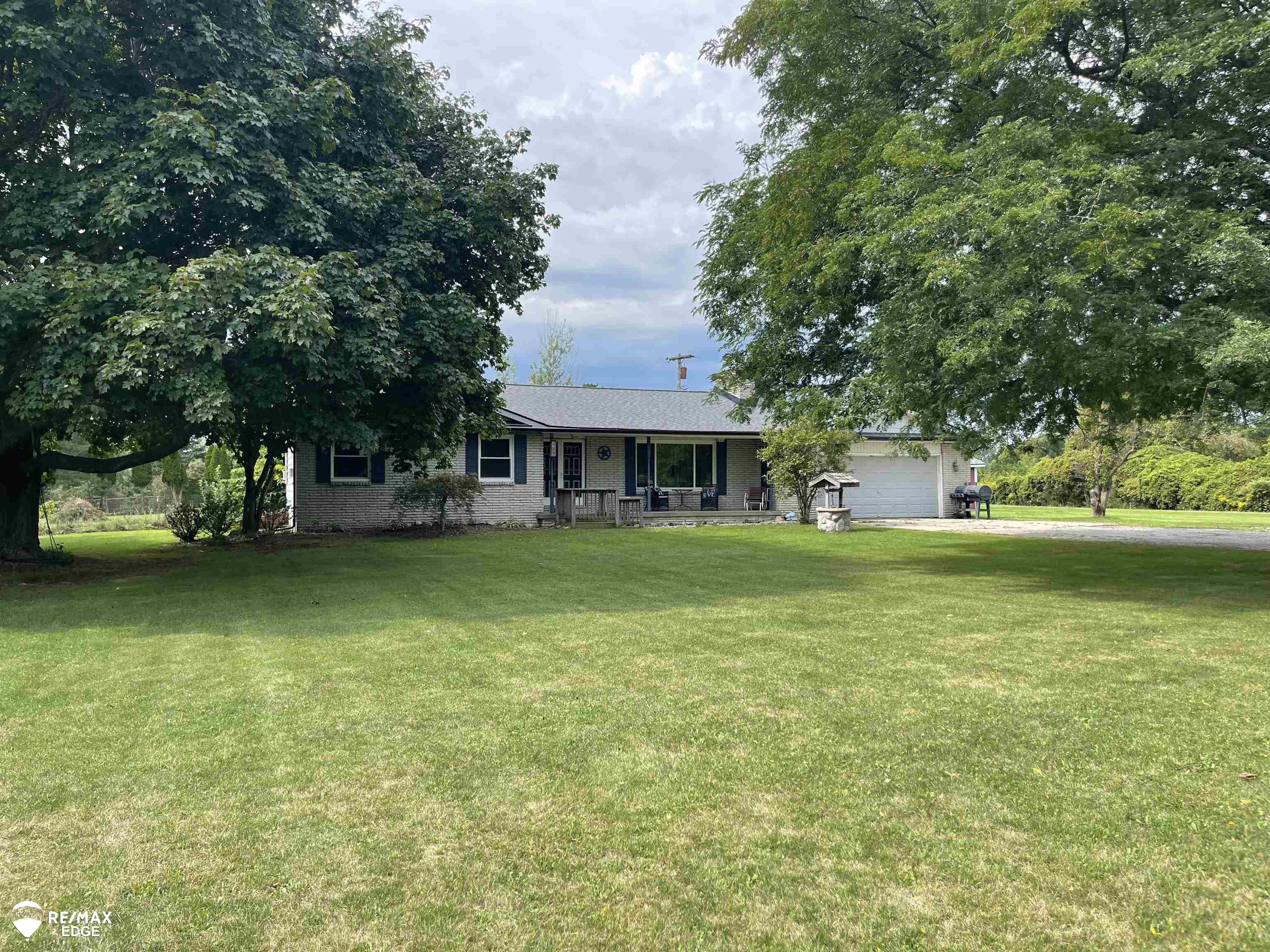 4083 Peters Road Property Photo 1