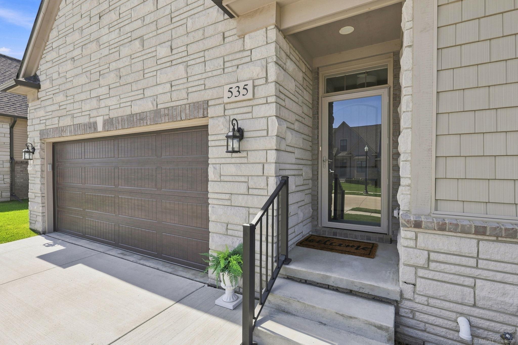 535 Cornerstone Drive Property Photo 3
