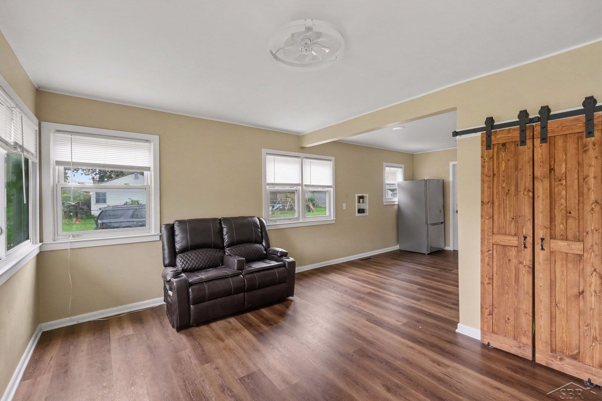 3001 Montana Avenue Property Photo 7