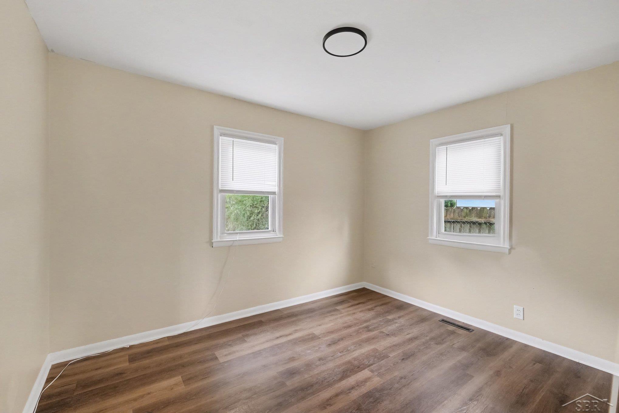 3001 Montana Avenue Property Photo 9
