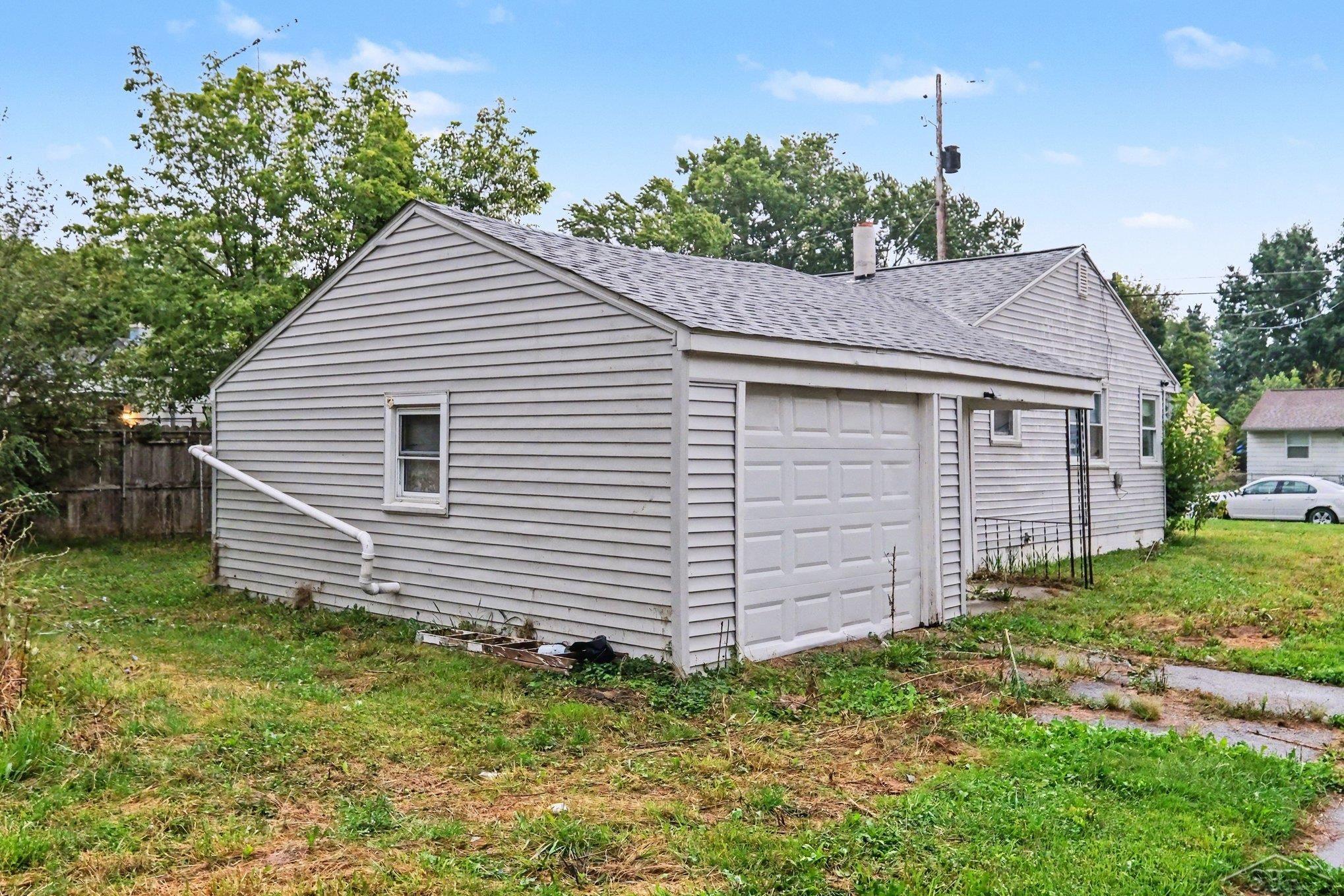 3001 Montana Avenue Property Photo 15