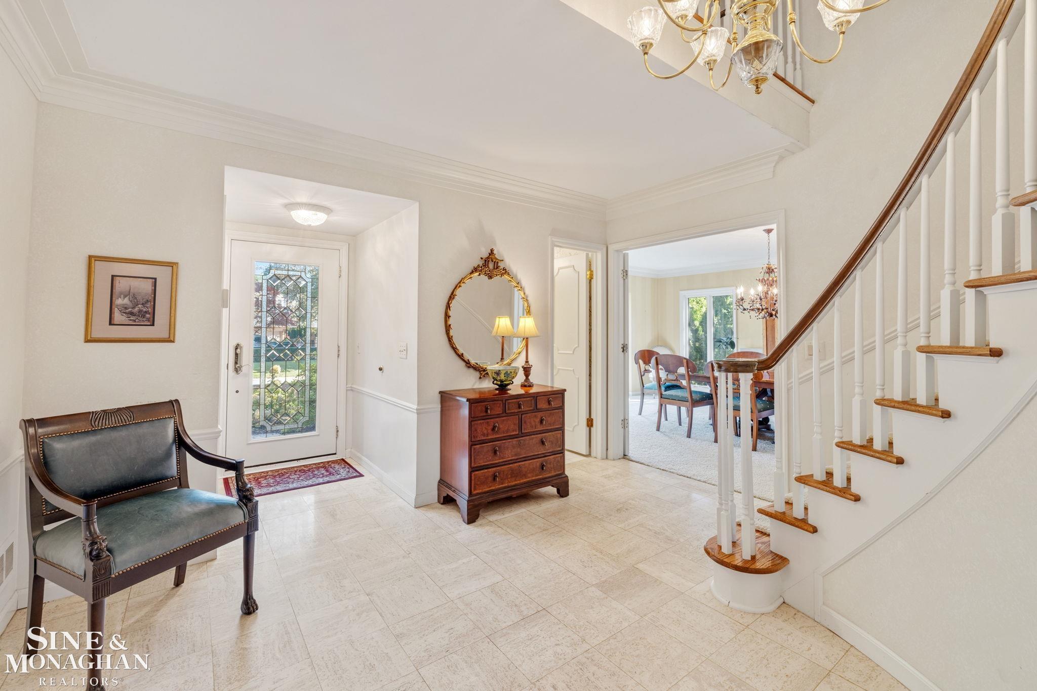 17 Belle Meade Street Property Photo 3