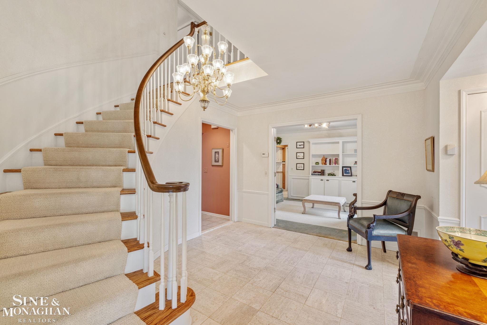17 Belle Meade Street Property Photo 4