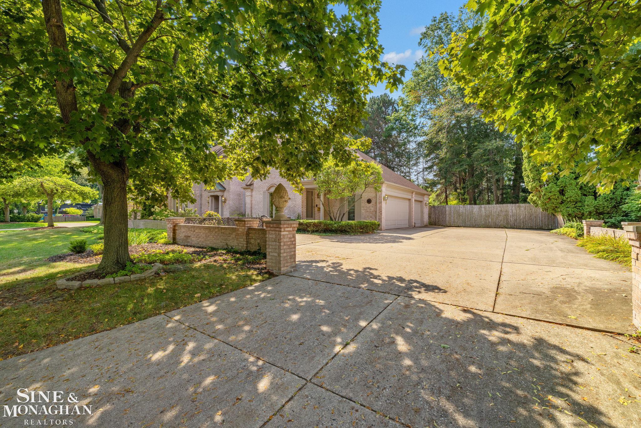 17 Belle Meade Street Property Photo 74