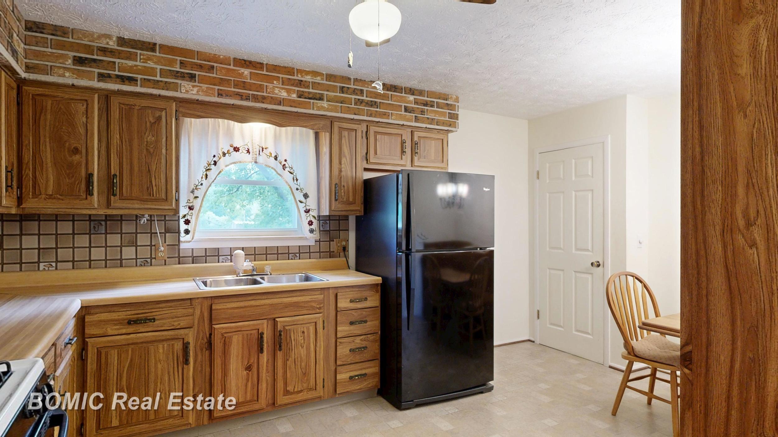 9300 Canada Road Property Photo 2