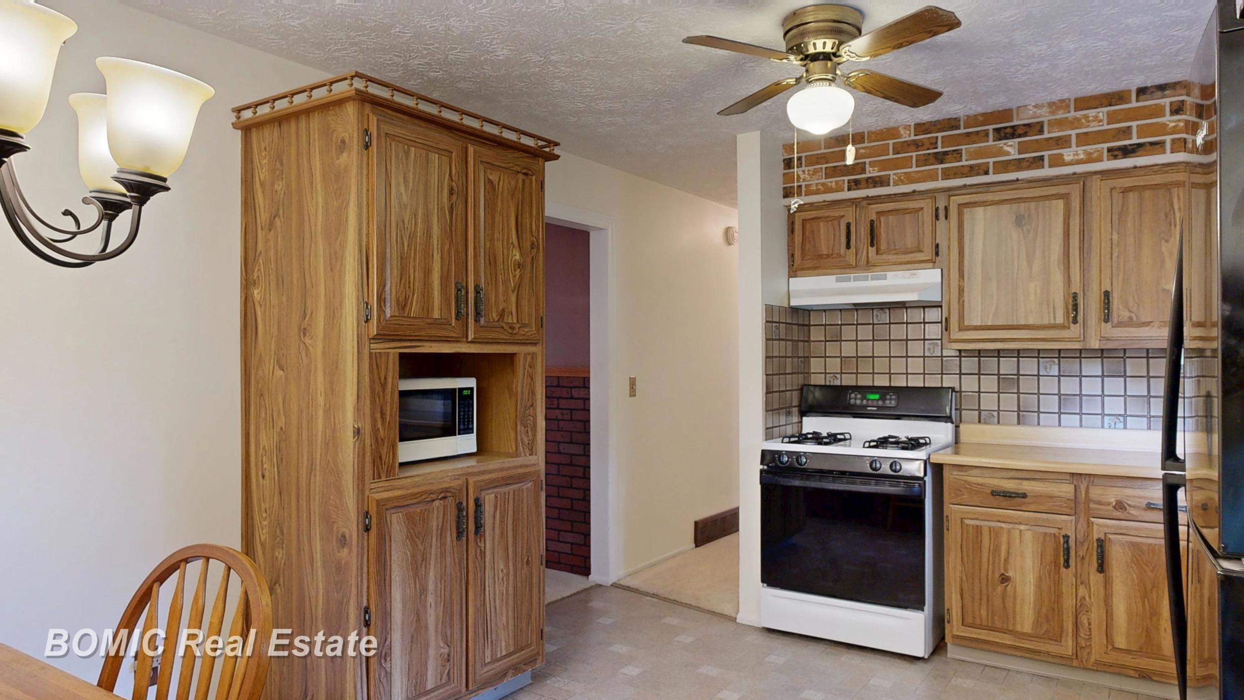 9300 Canada Road Property Photo 3