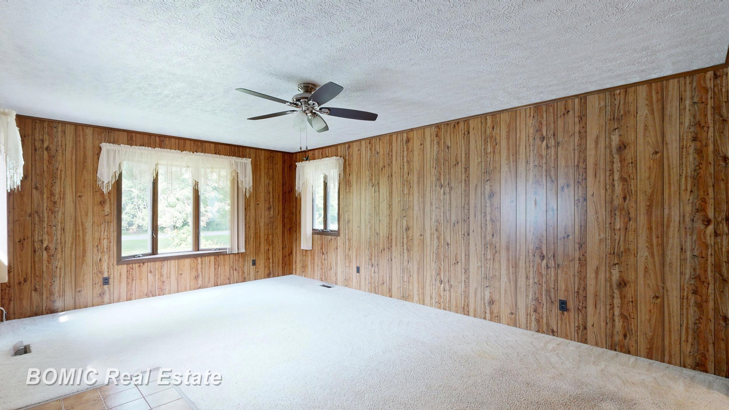 9300 Canada Road Property Photo 10