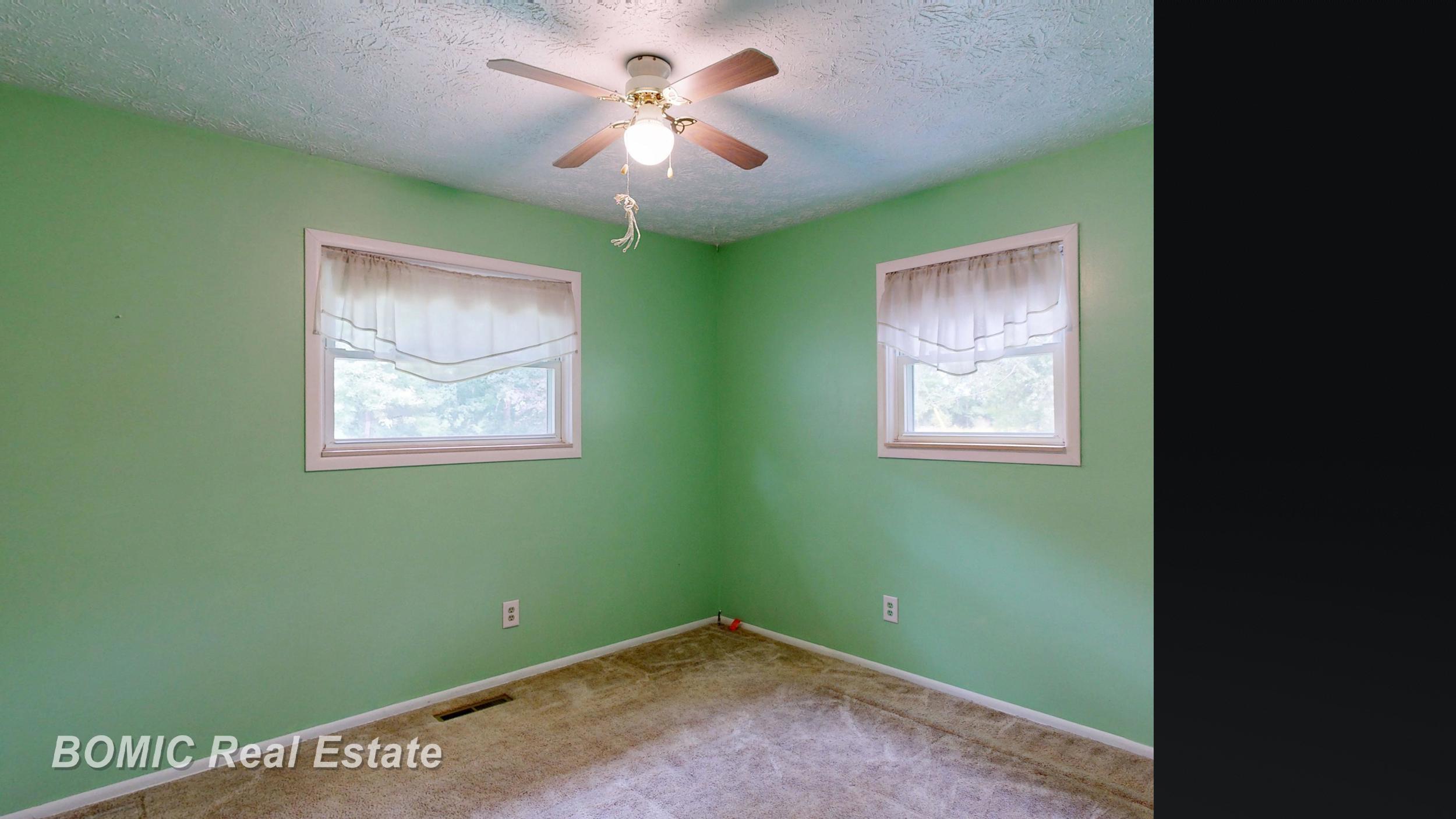 9300 Canada Road Property Photo 14
