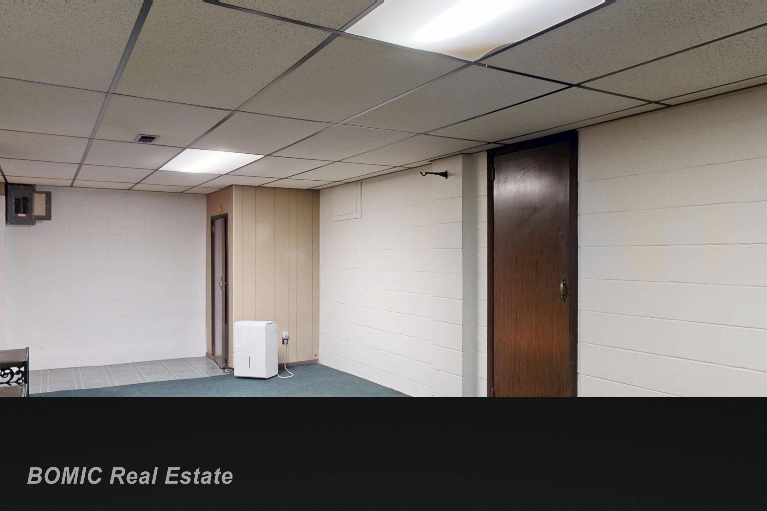 9300 Canada Road Property Photo 21