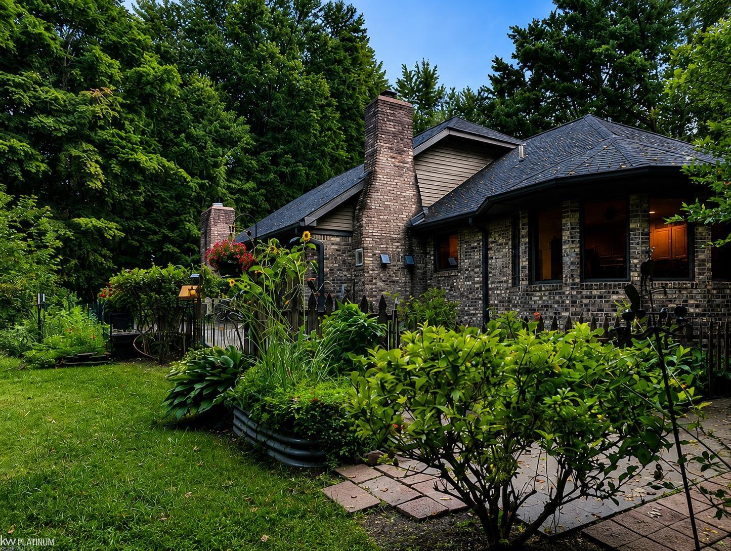 7690 Lambs Road Property Photo 5