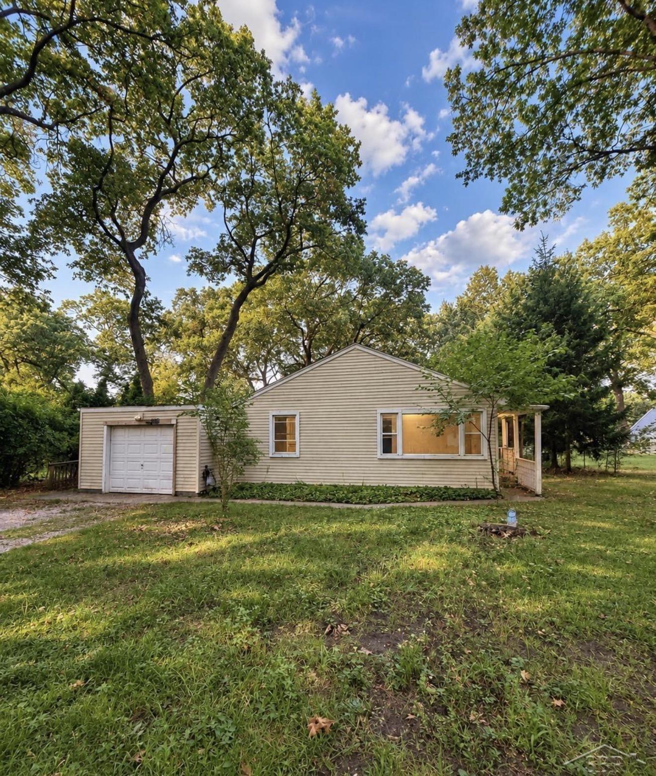 1480 Linden Street Property Photo 5