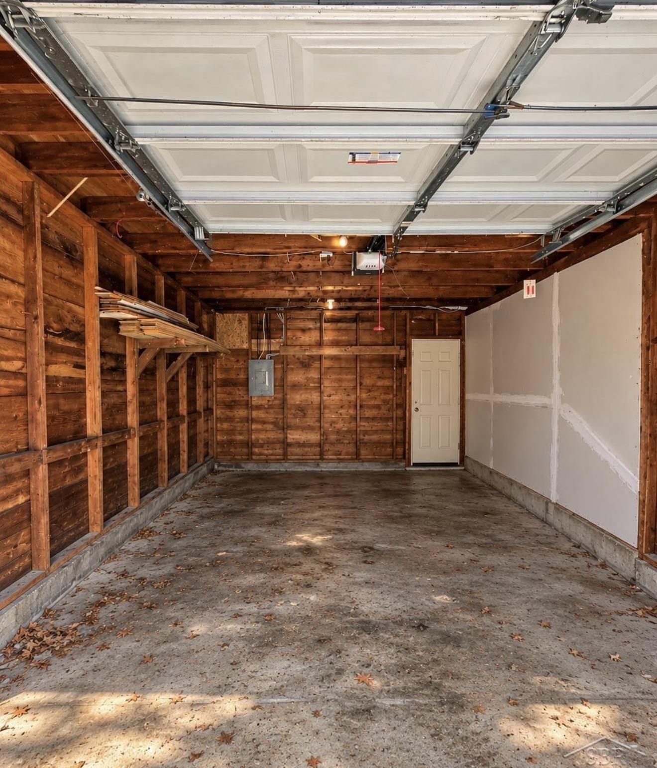 1480 Linden Street Property Photo 11