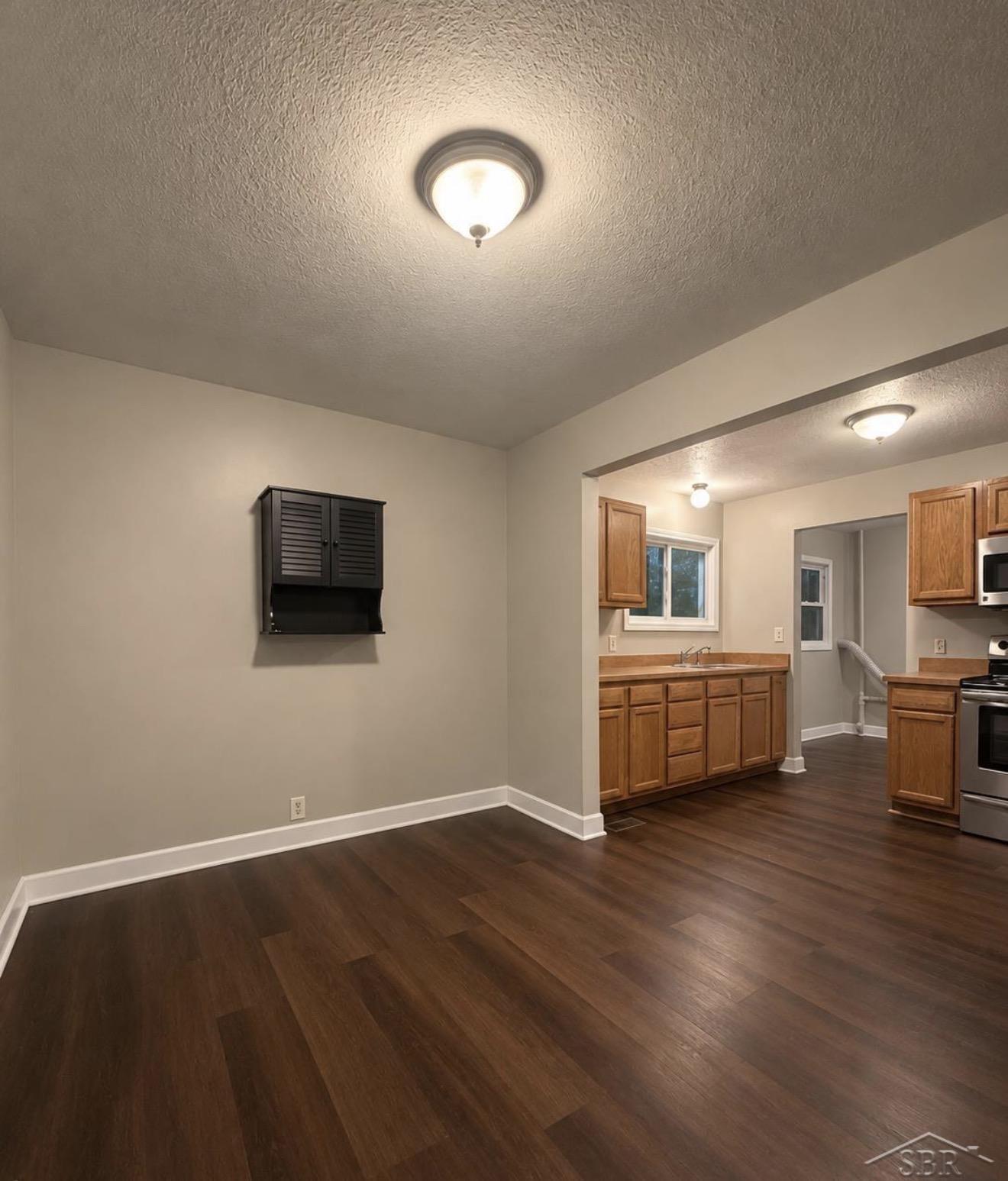 1480 Linden Street Property Photo 14