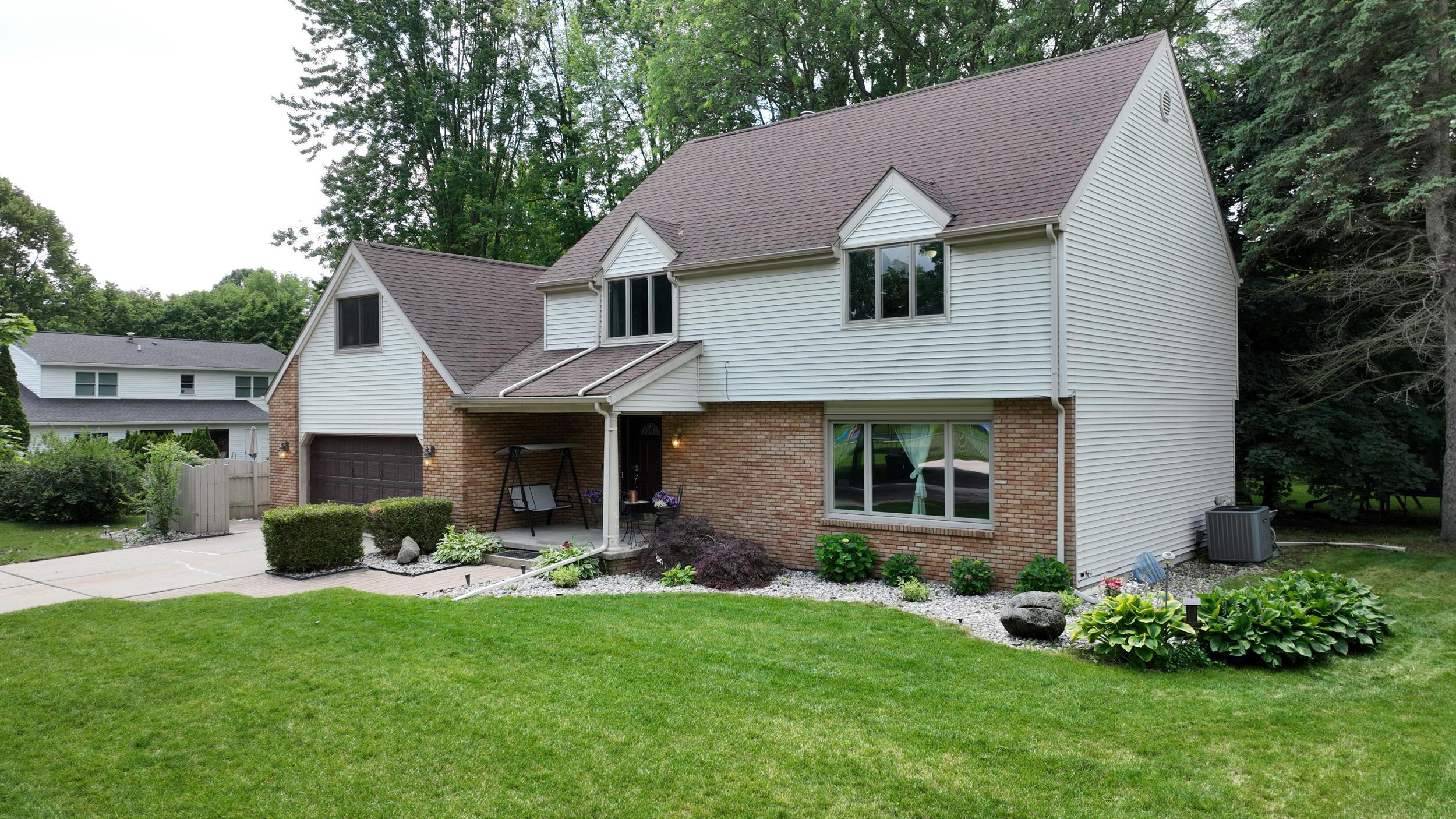 301 Mayfield Lane Property Photo 1