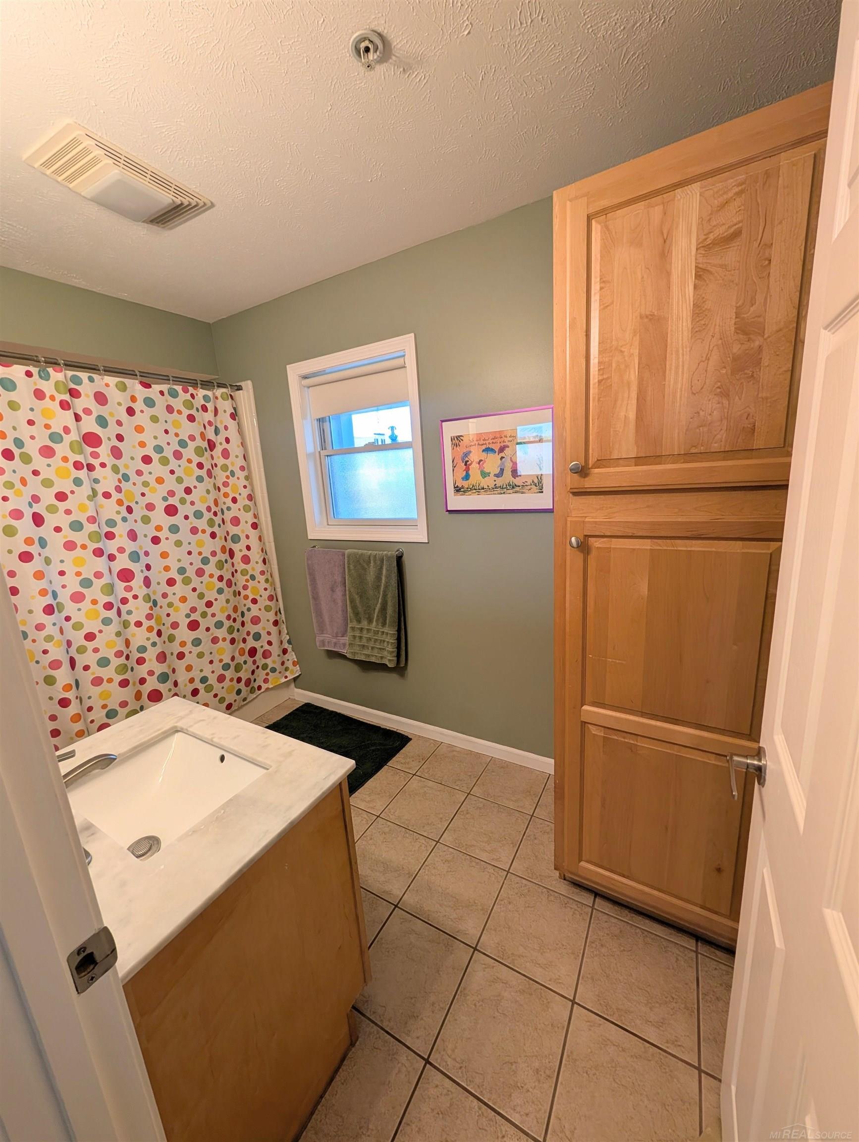 560 Little Lake Drive Property Photo 12